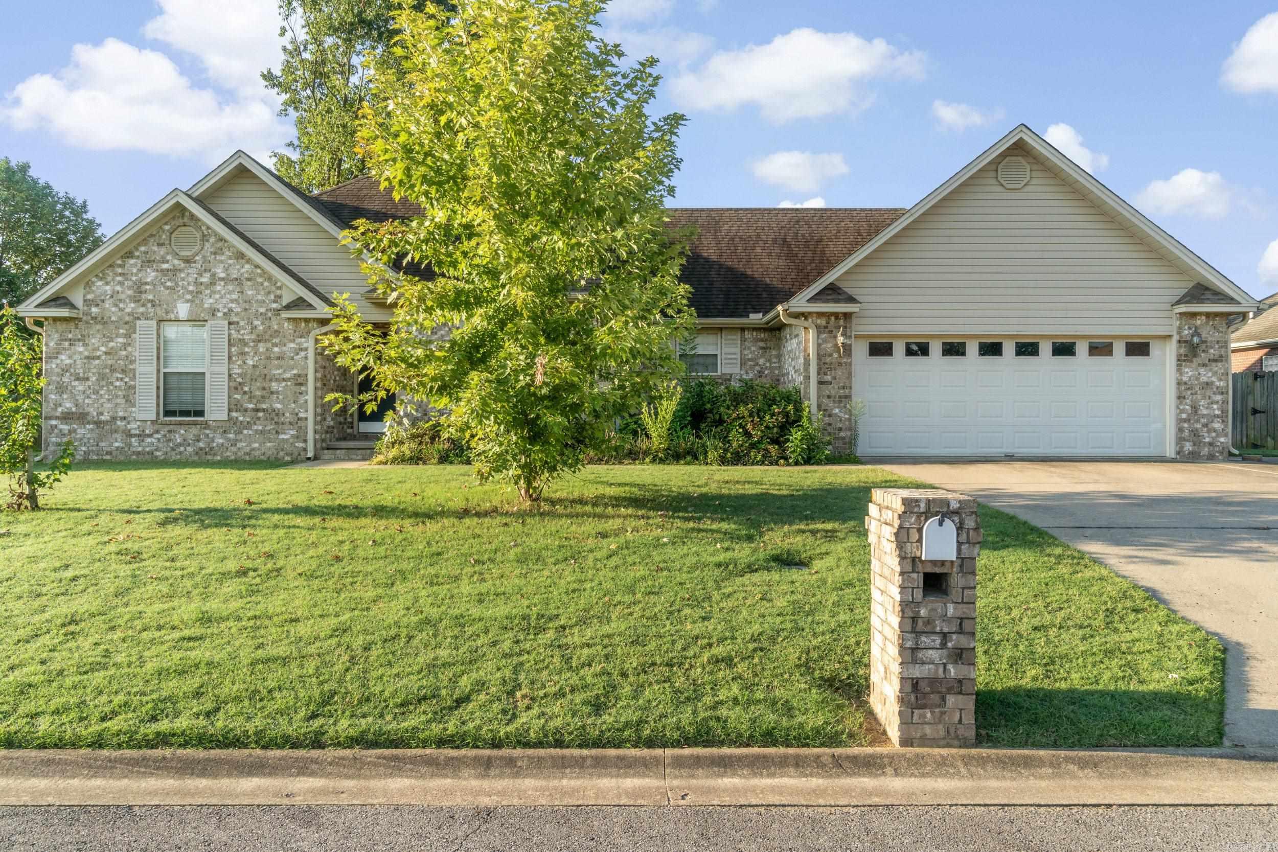 2109 Daniel  Searcy, AR