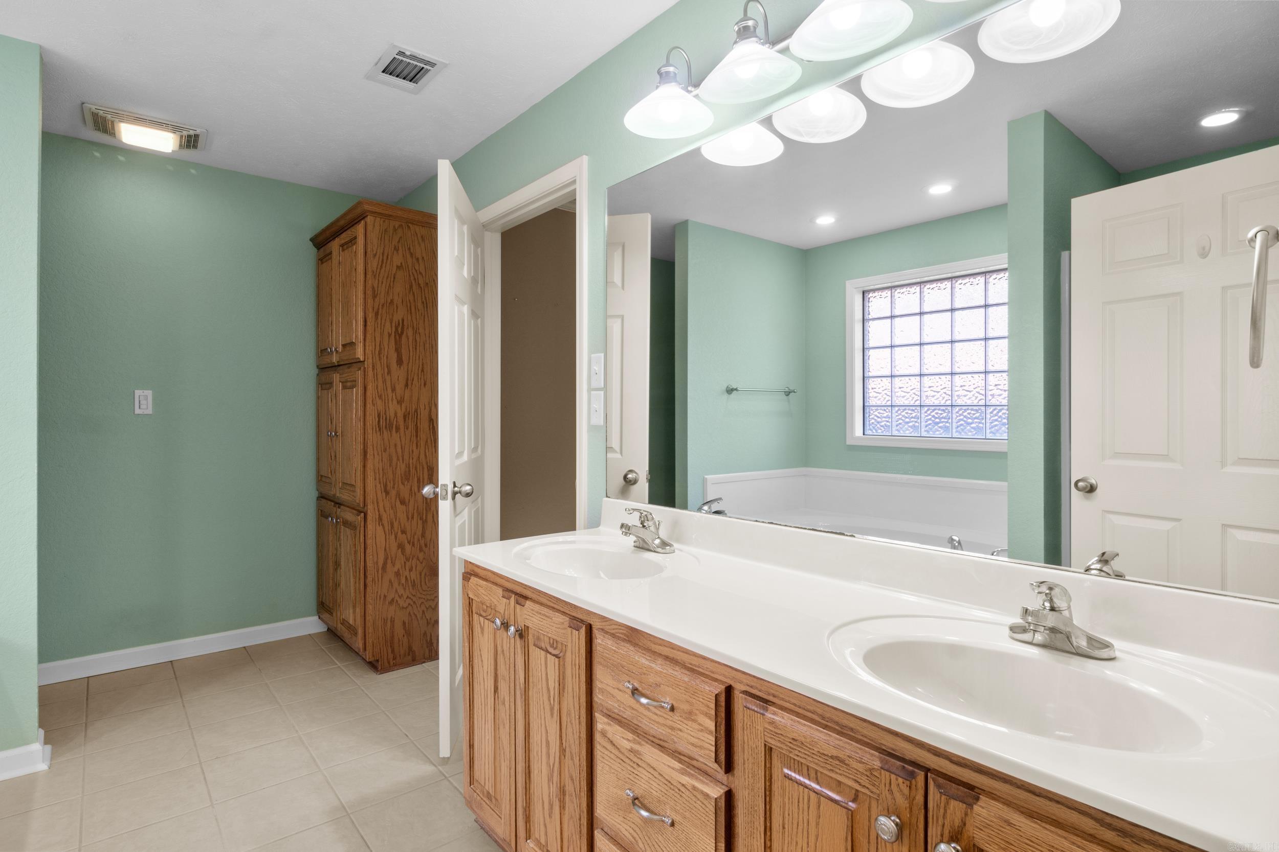 2109 Daniel  Searcy, AR