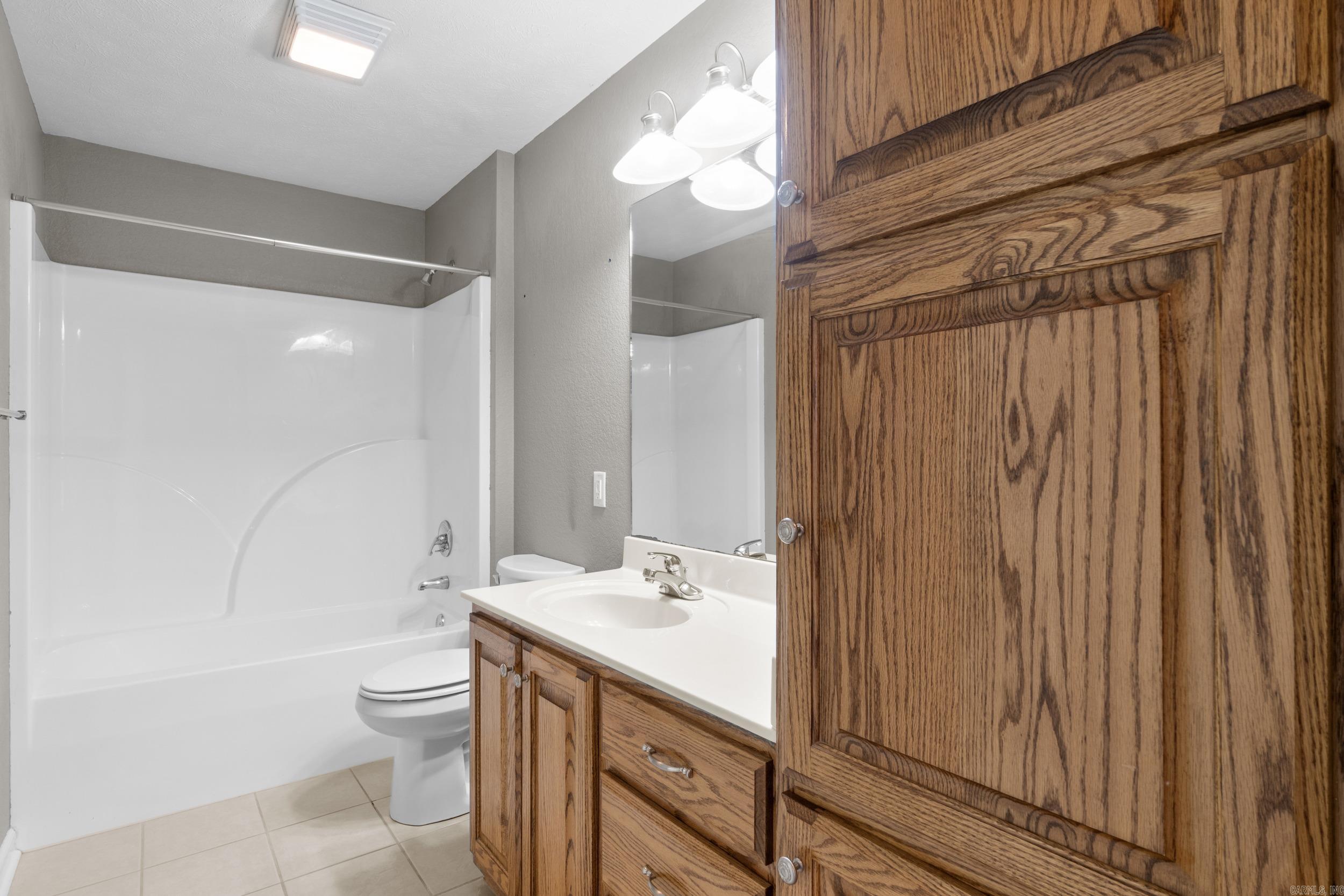 2109 Daniel  Searcy, AR