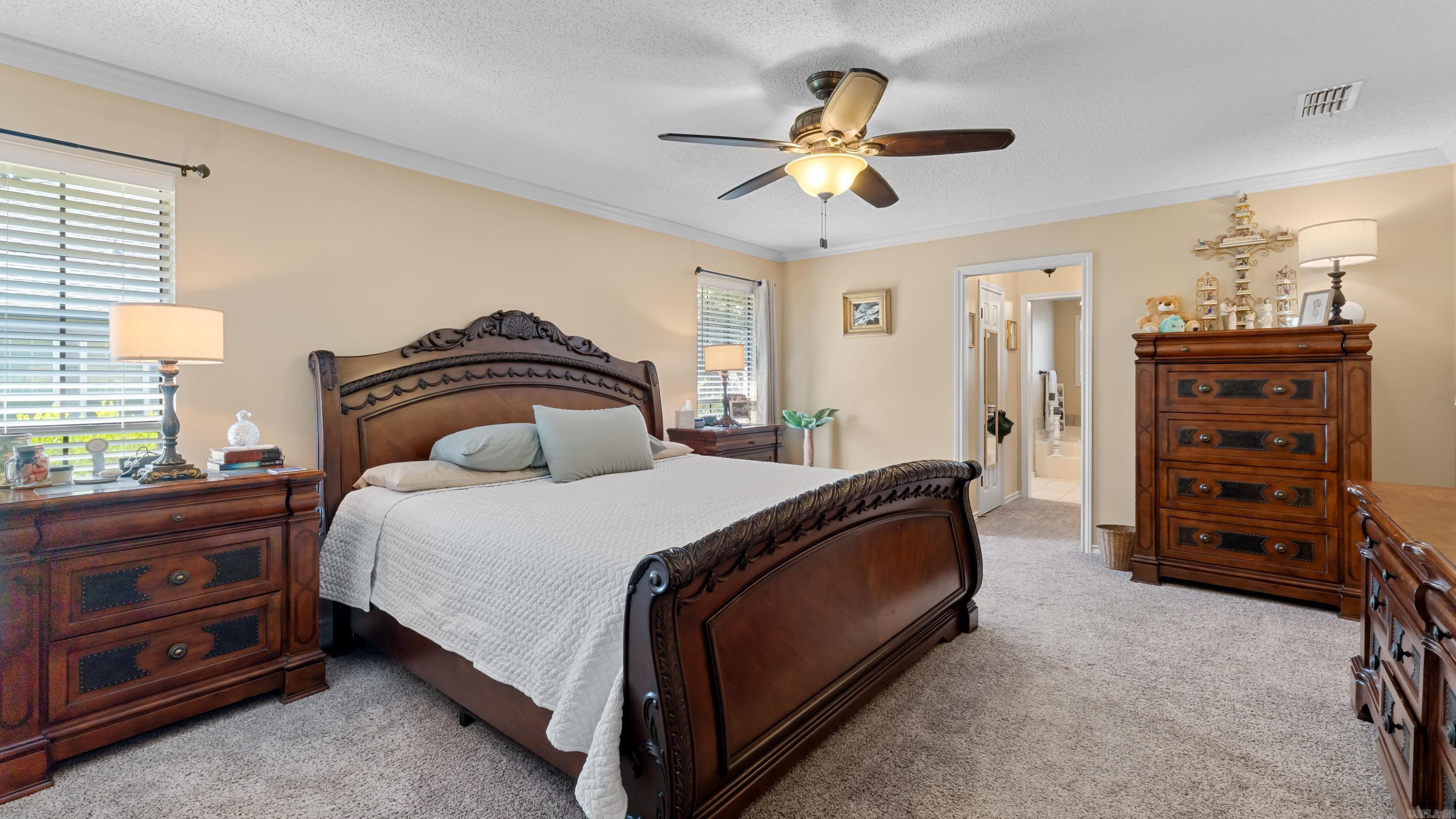 6005 Stoneridge Drive  Texarkana, TX