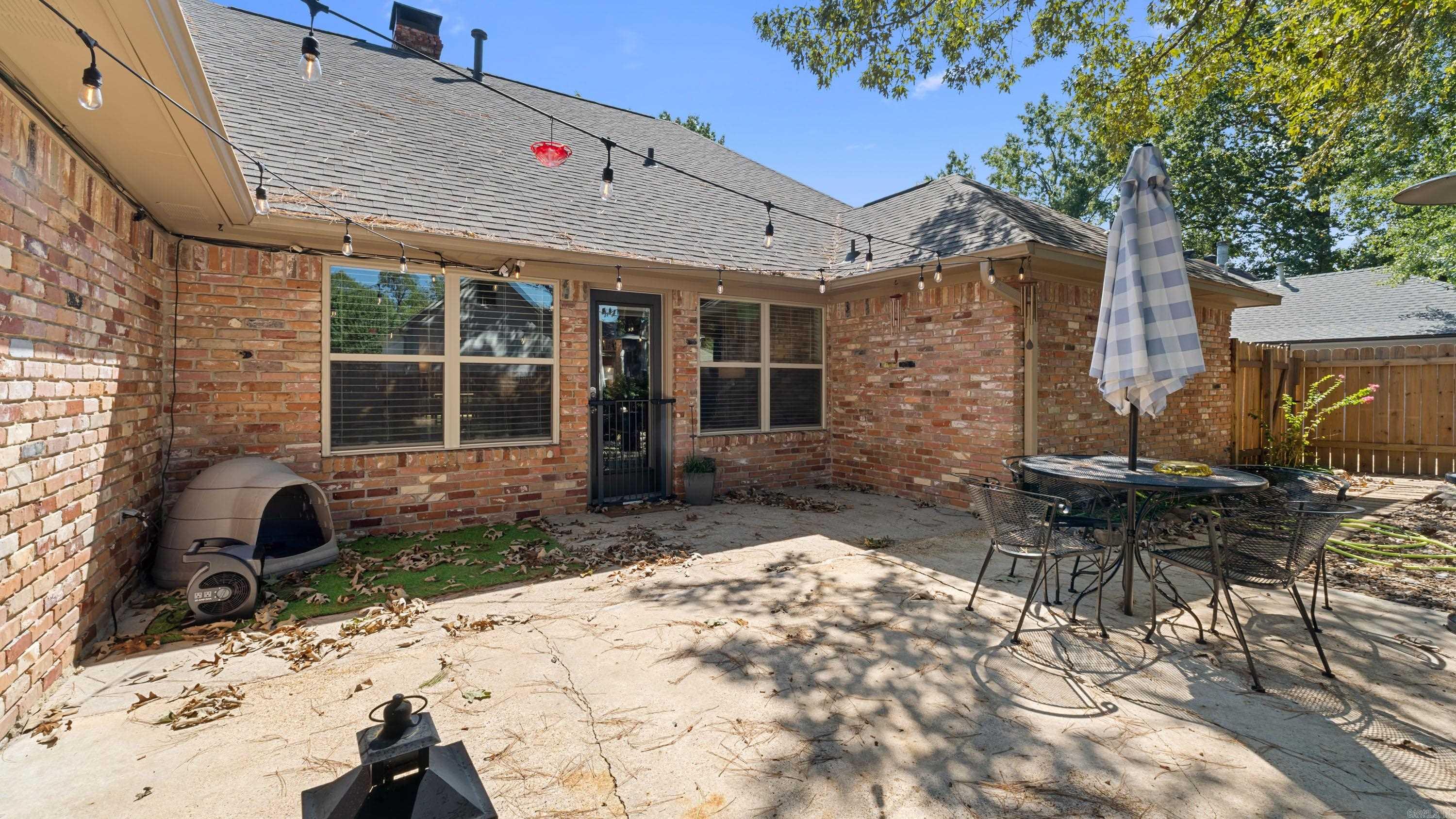 6005 Stoneridge Drive  Texarkana, TX