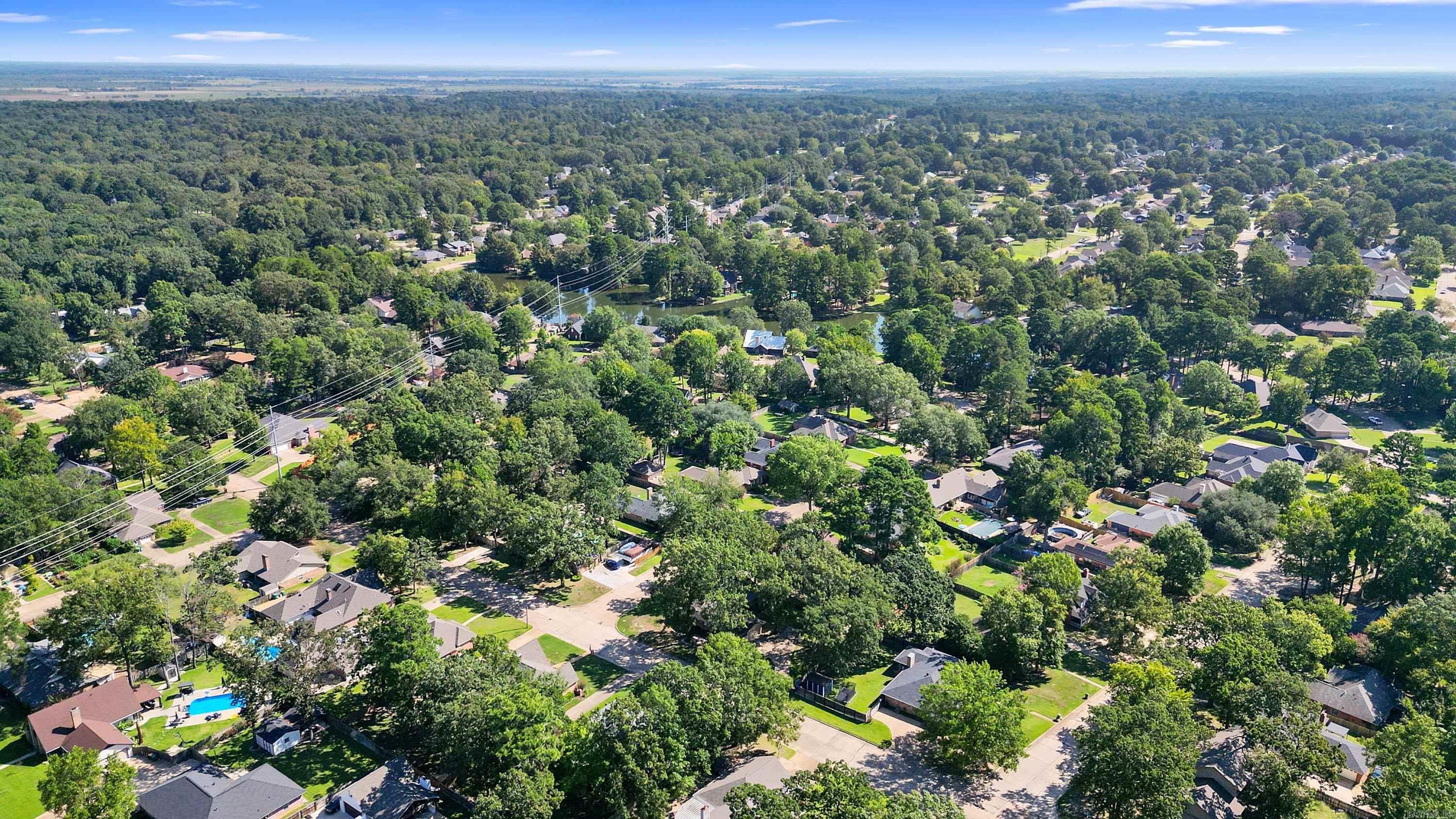 6005 Stoneridge Drive  Texarkana, TX
