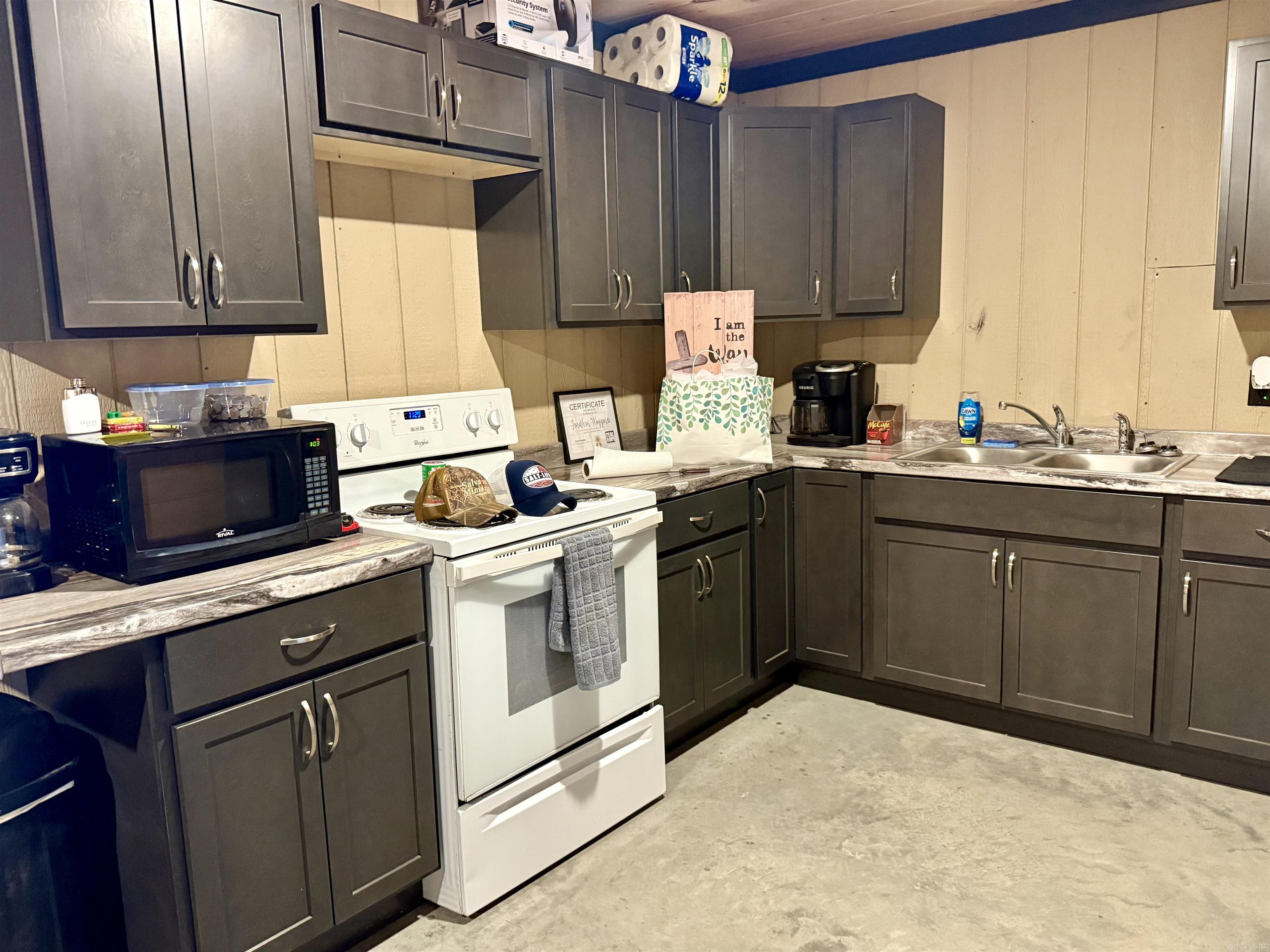 5700 E Highway 412  Paragould, AR