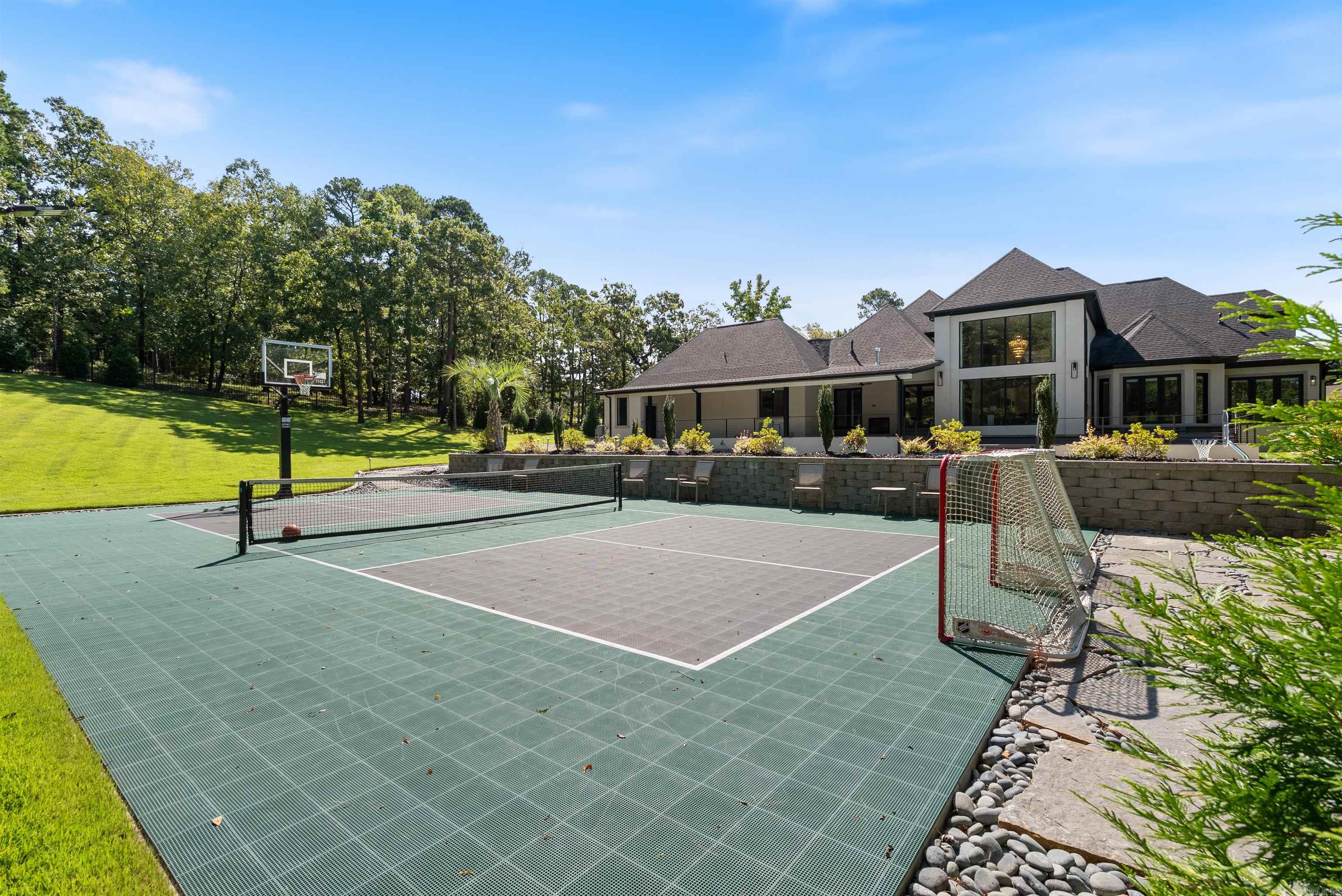 16920 Valley Falls  Little Rock, AR