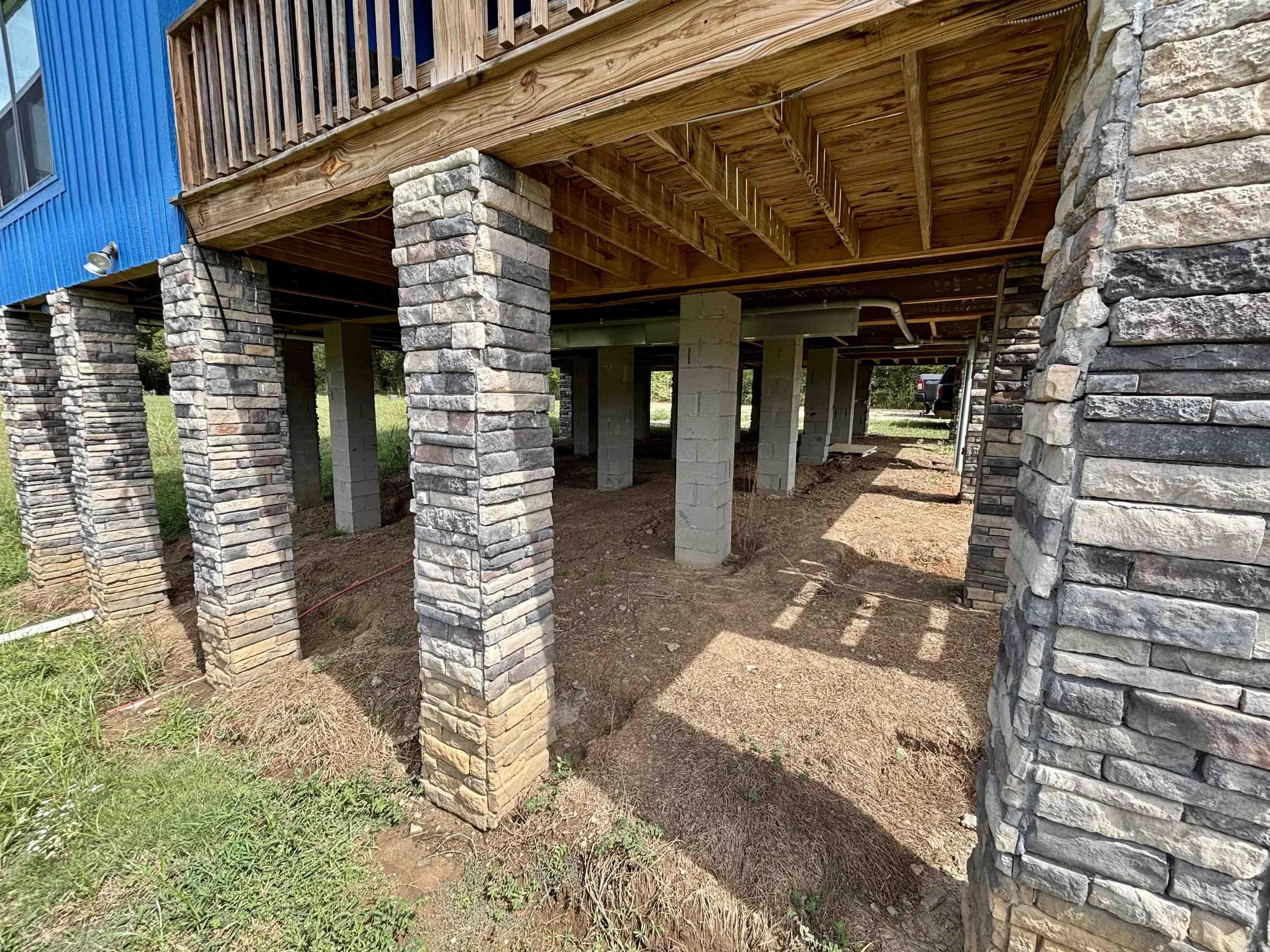 3780 River Road Guion, AR 72540
