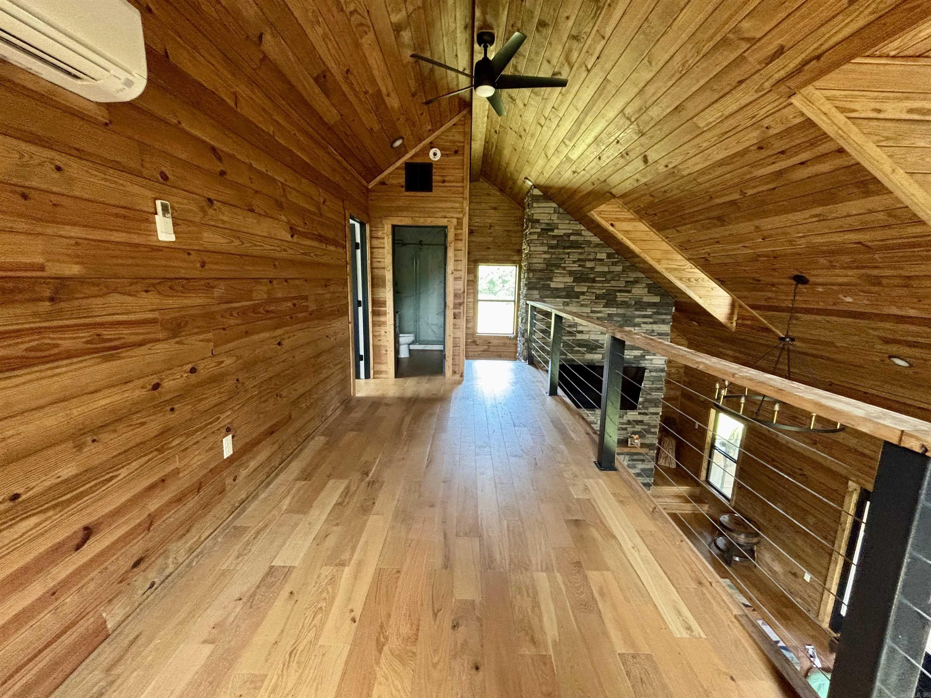 3780 River Road Guion, AR 72540