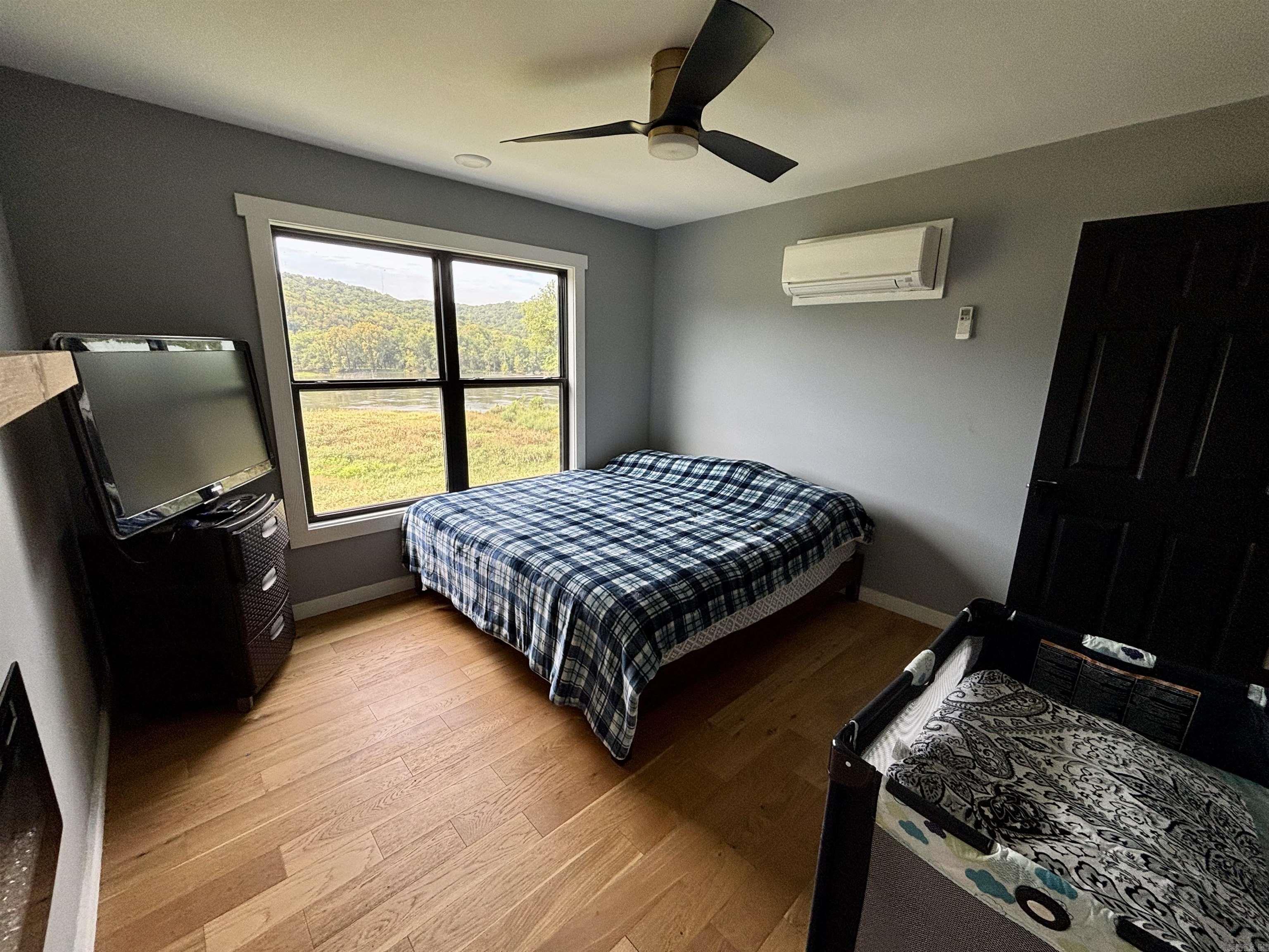 3780 River Road Guion, AR 72540