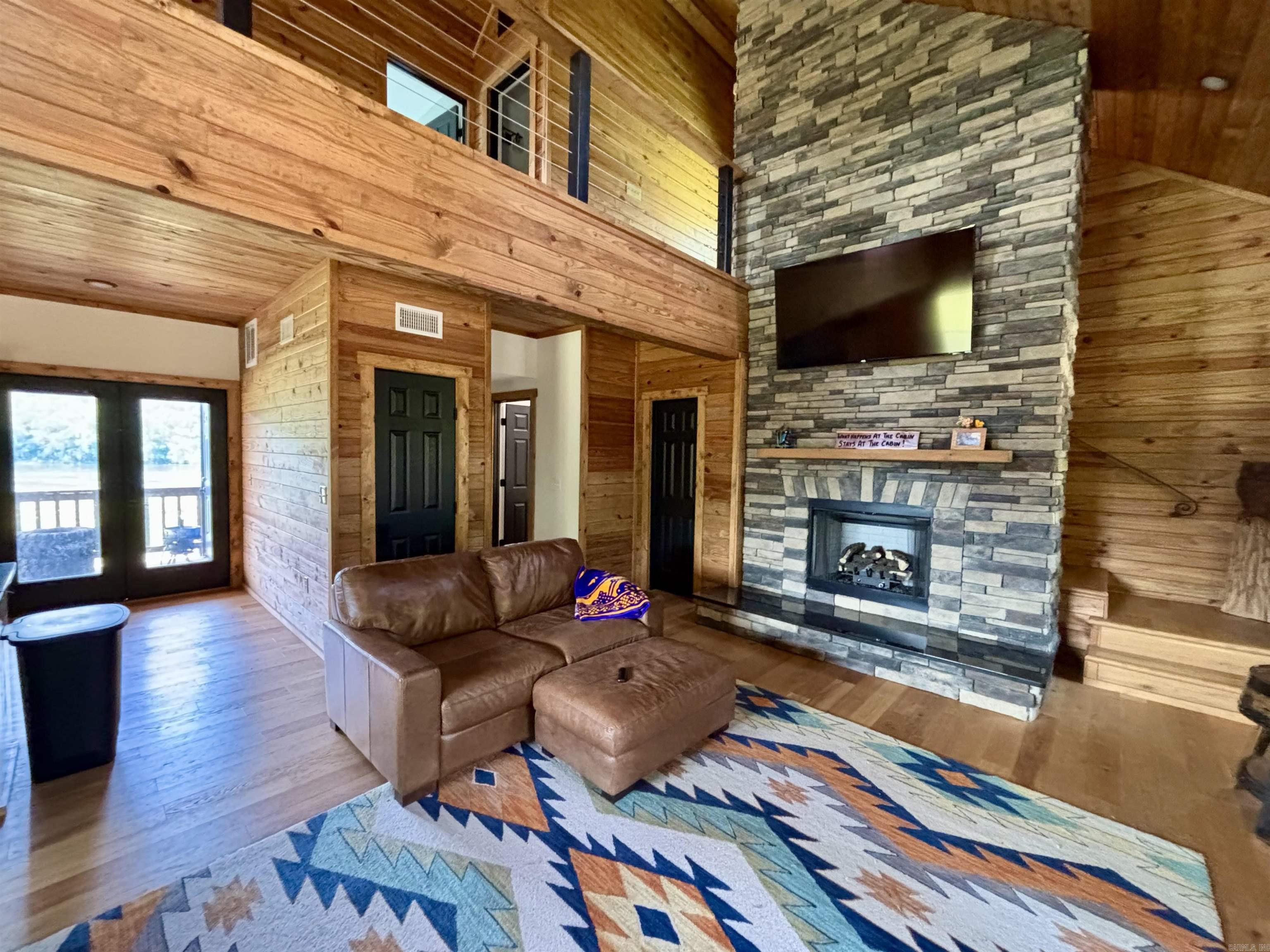 3780 River Road Guion, AR 72540