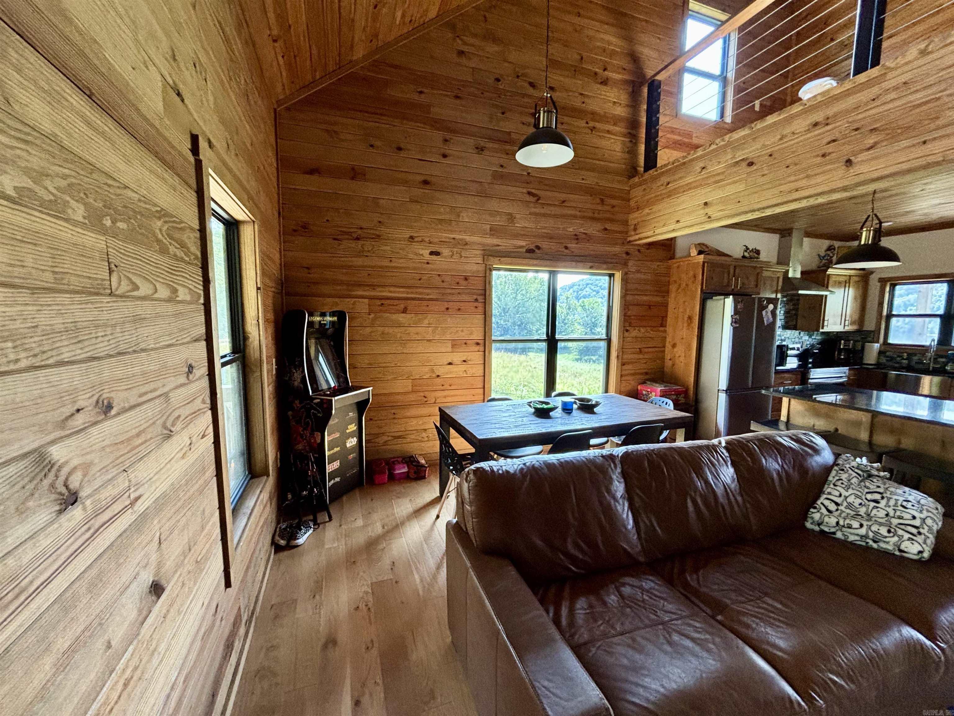 3780 River Road Guion, AR 72540