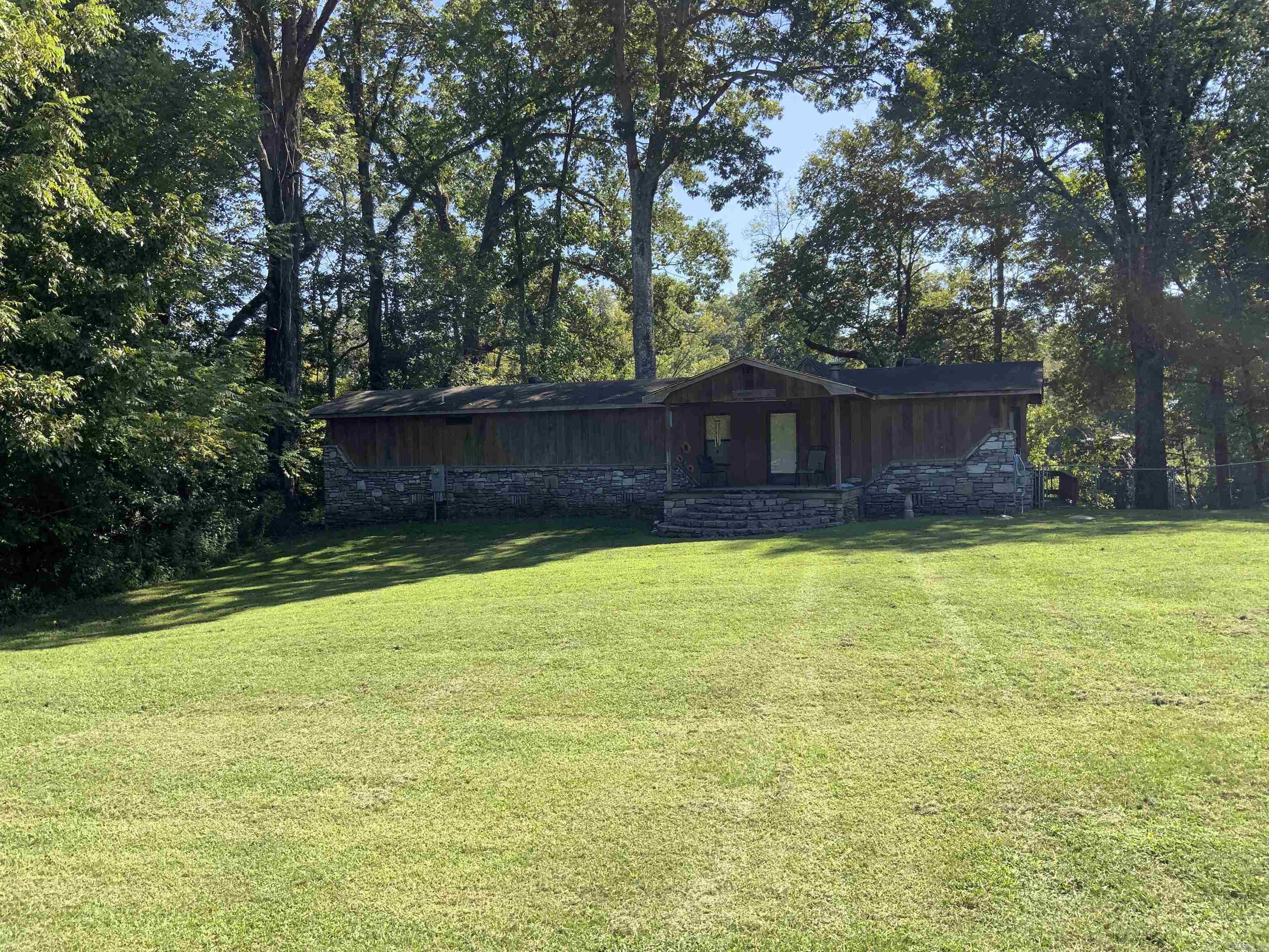 145 Trout Valley  Wilburn, AR