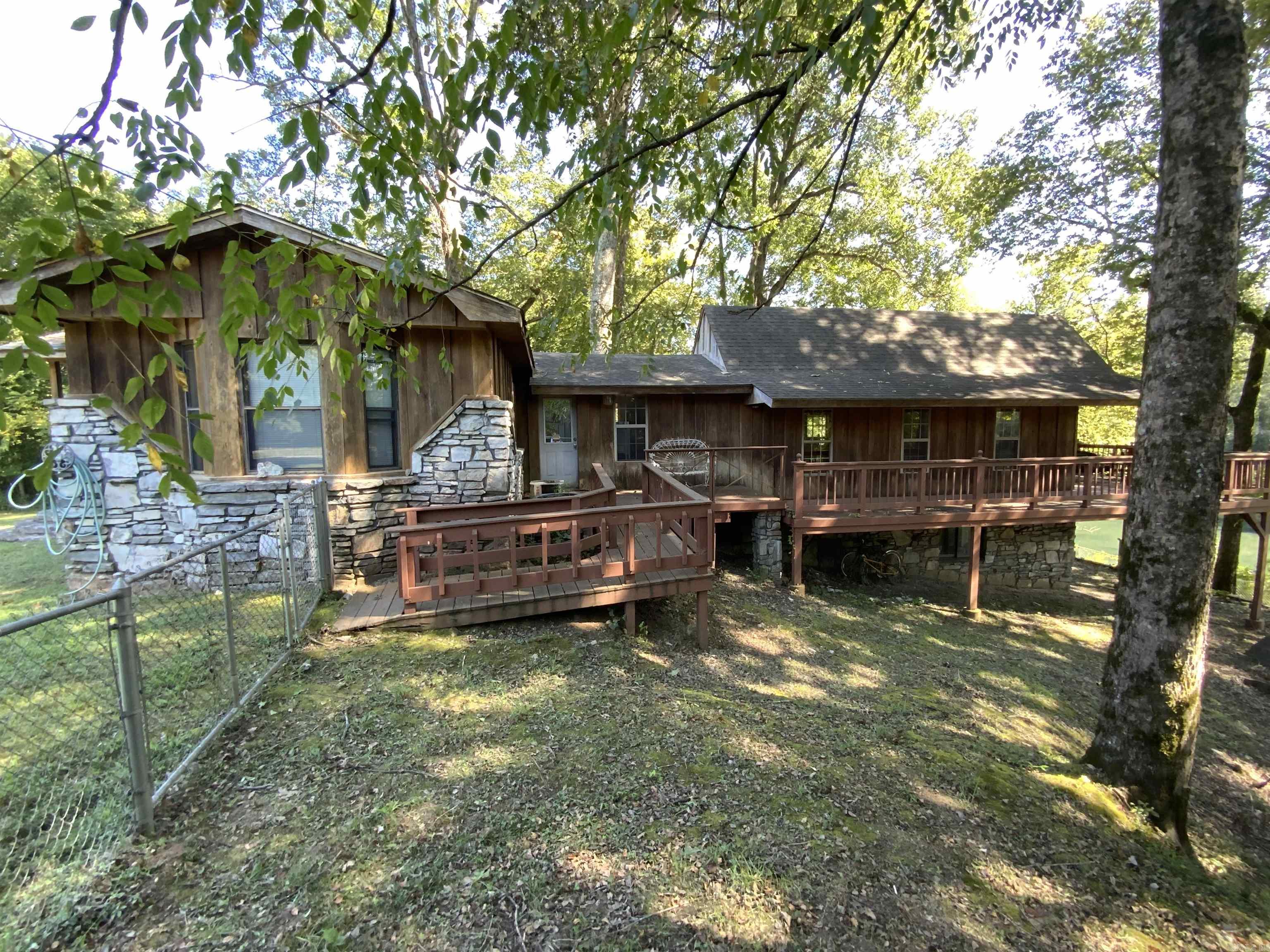 145 Trout Valley  Wilburn, AR