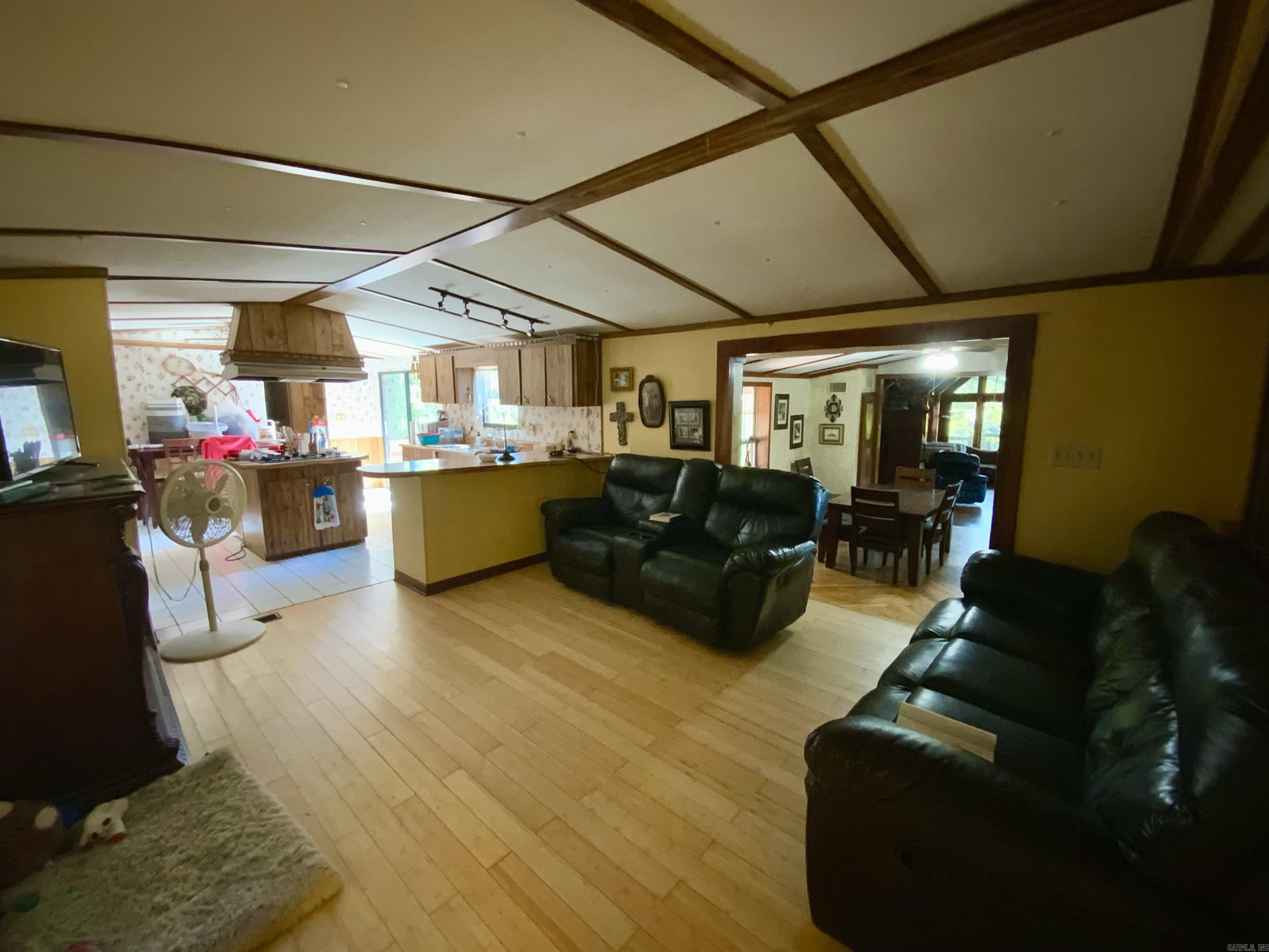 145 Trout Valley  Wilburn, AR