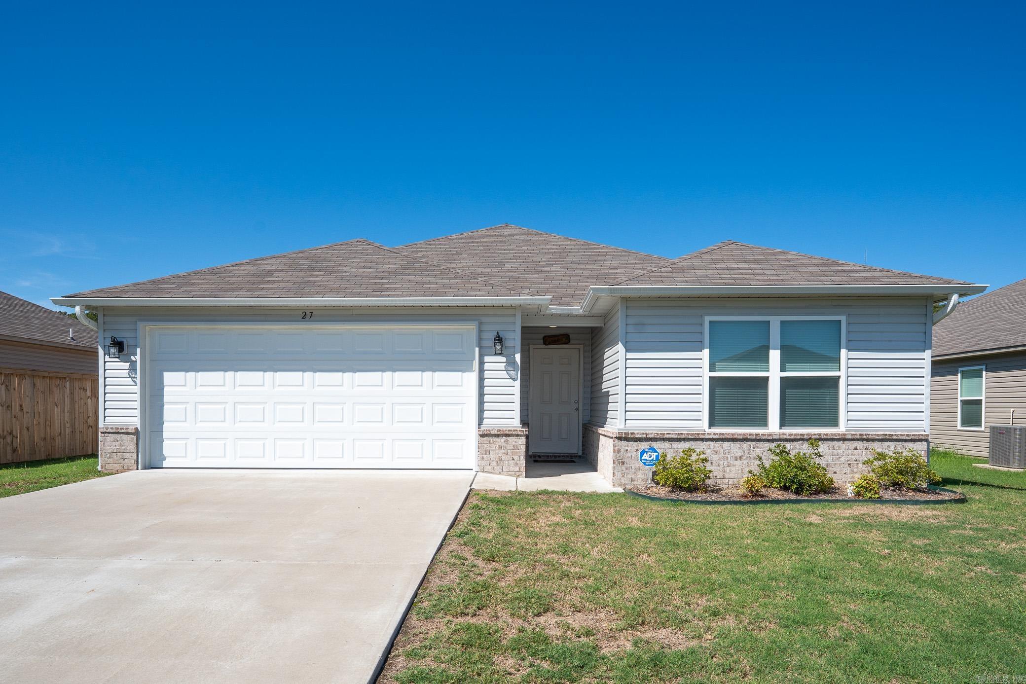 27 Curly Leaf Lane