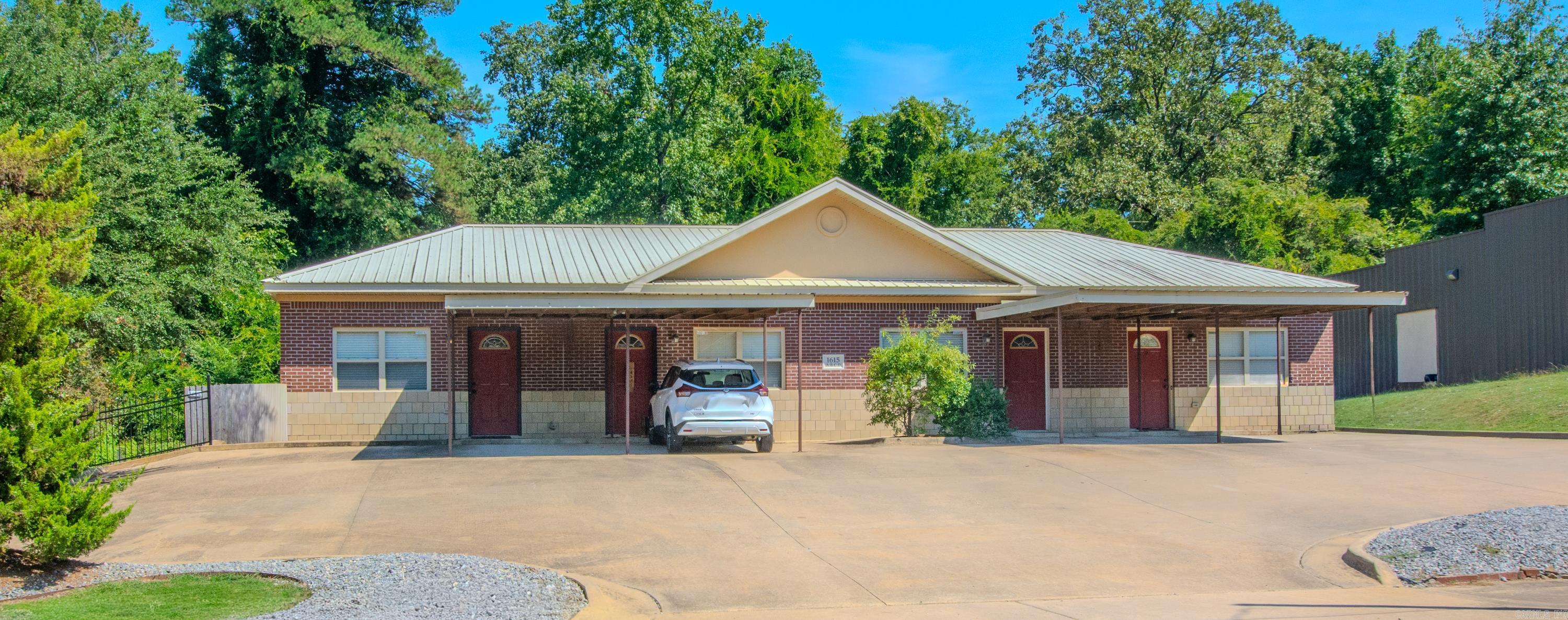 1615 Aldersgate  Little Rock, AR