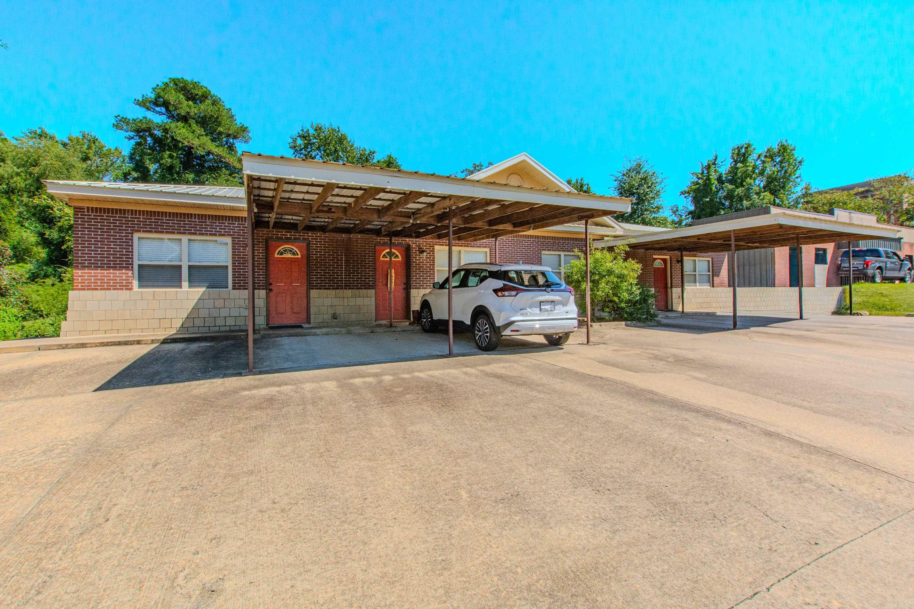 1615 Aldersgate  Little Rock, AR