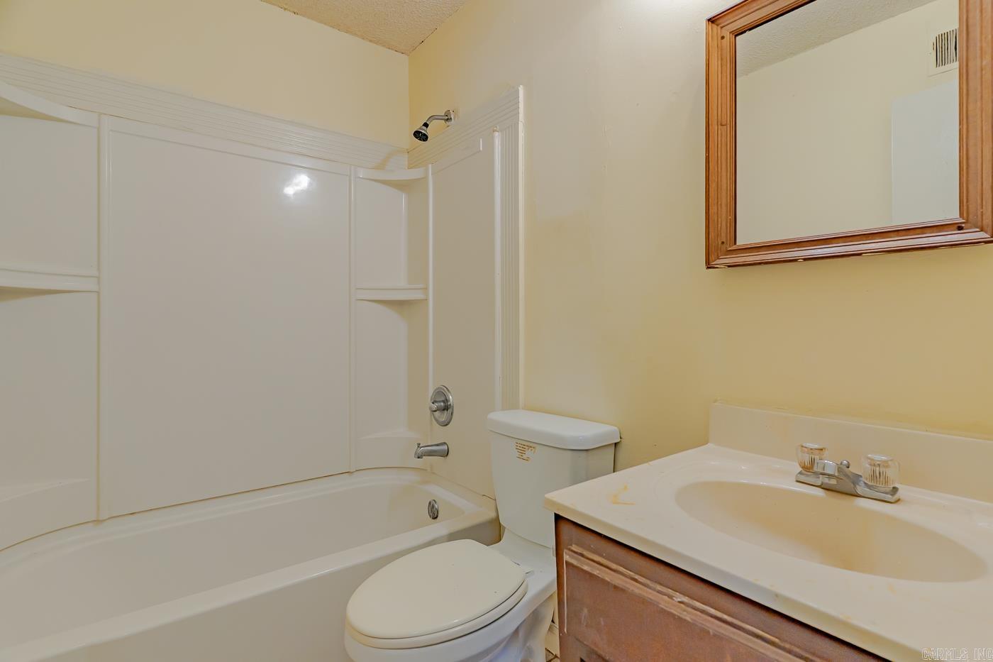 1900 Cedar Heights Dr  Jonesboro, AR