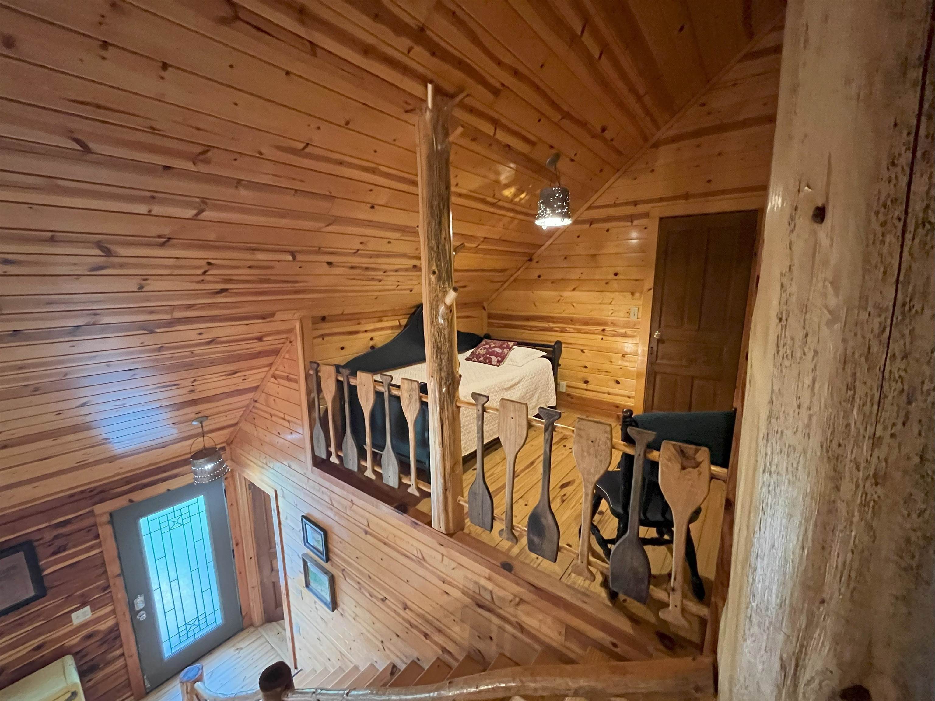 908 S Riverview  Mountain View, AR