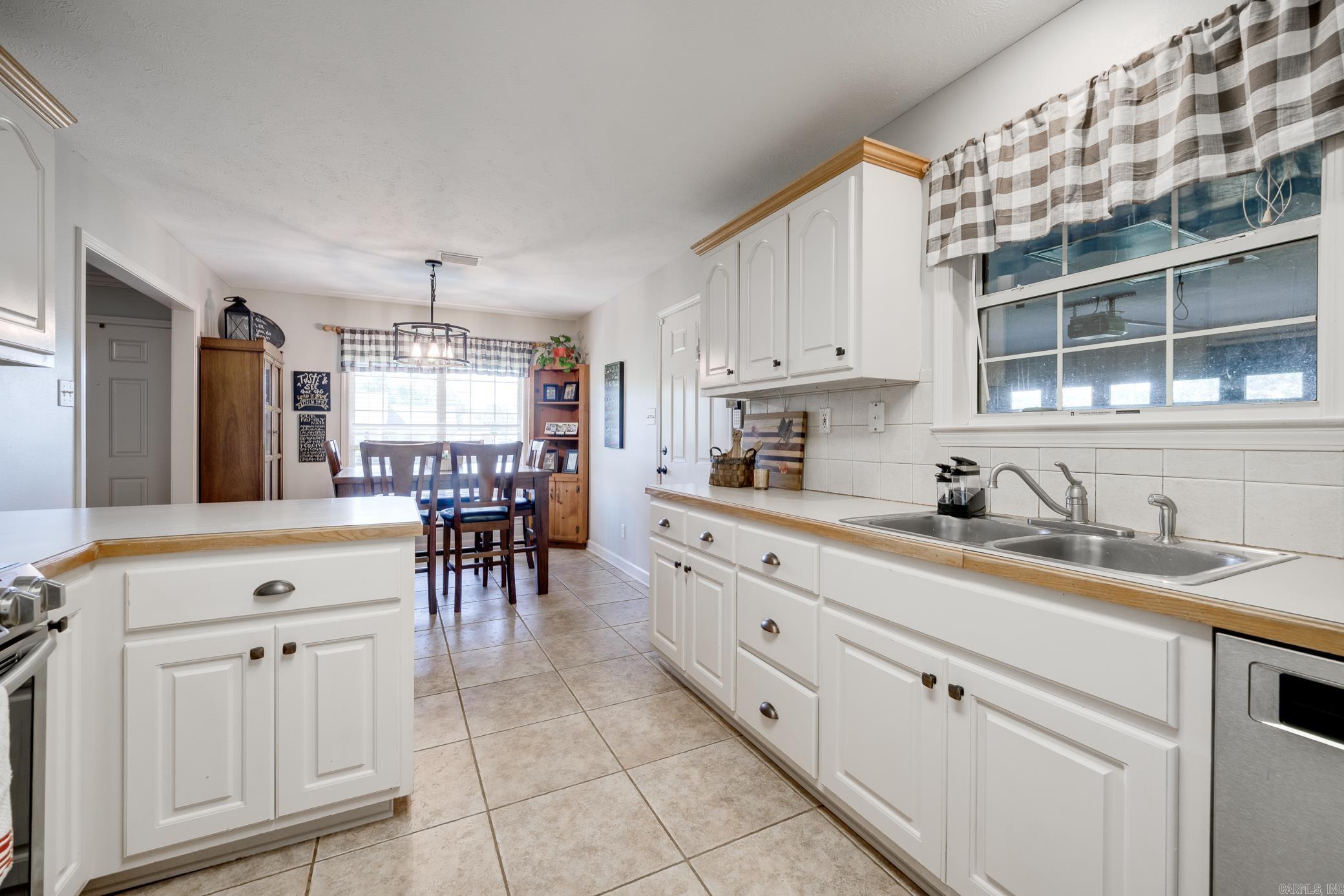 23 Northlake Dr  Conway, AR