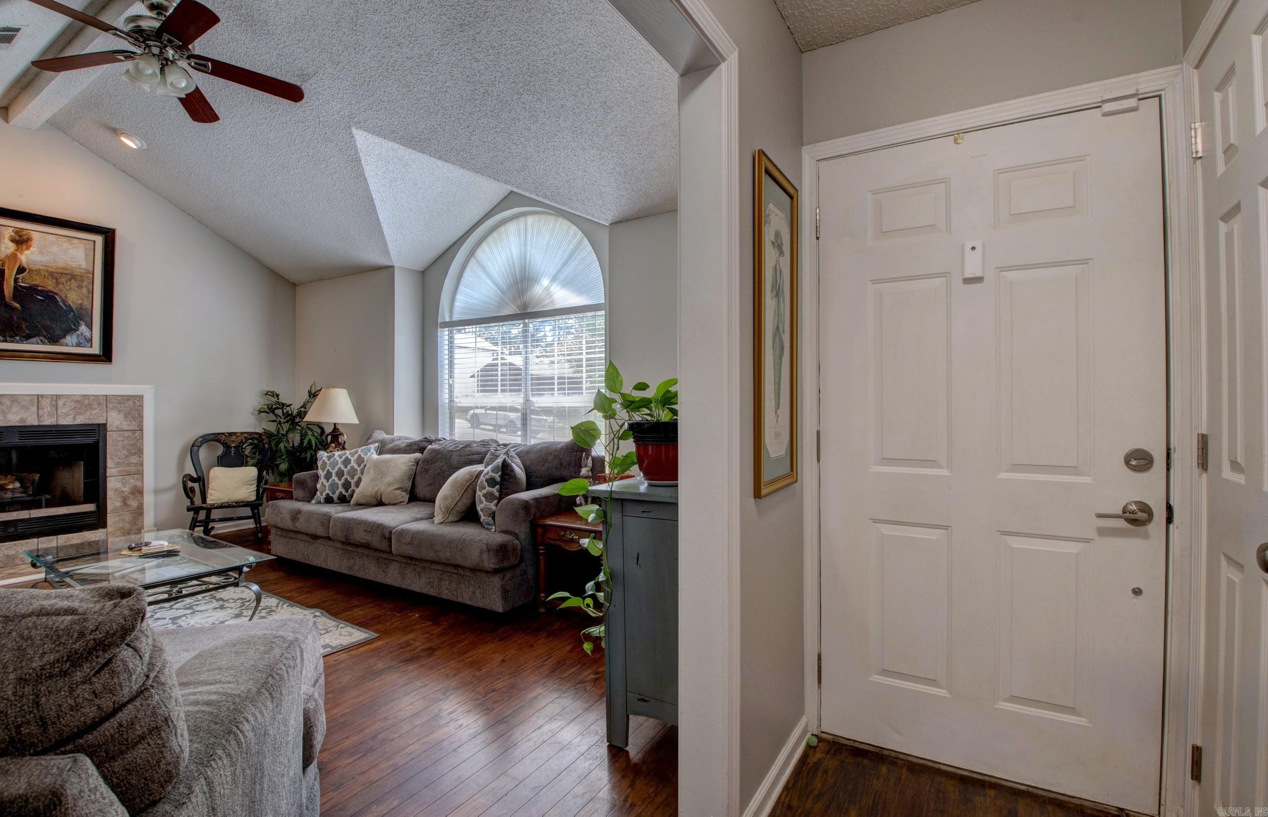 60 Vantage  Maumelle, AR