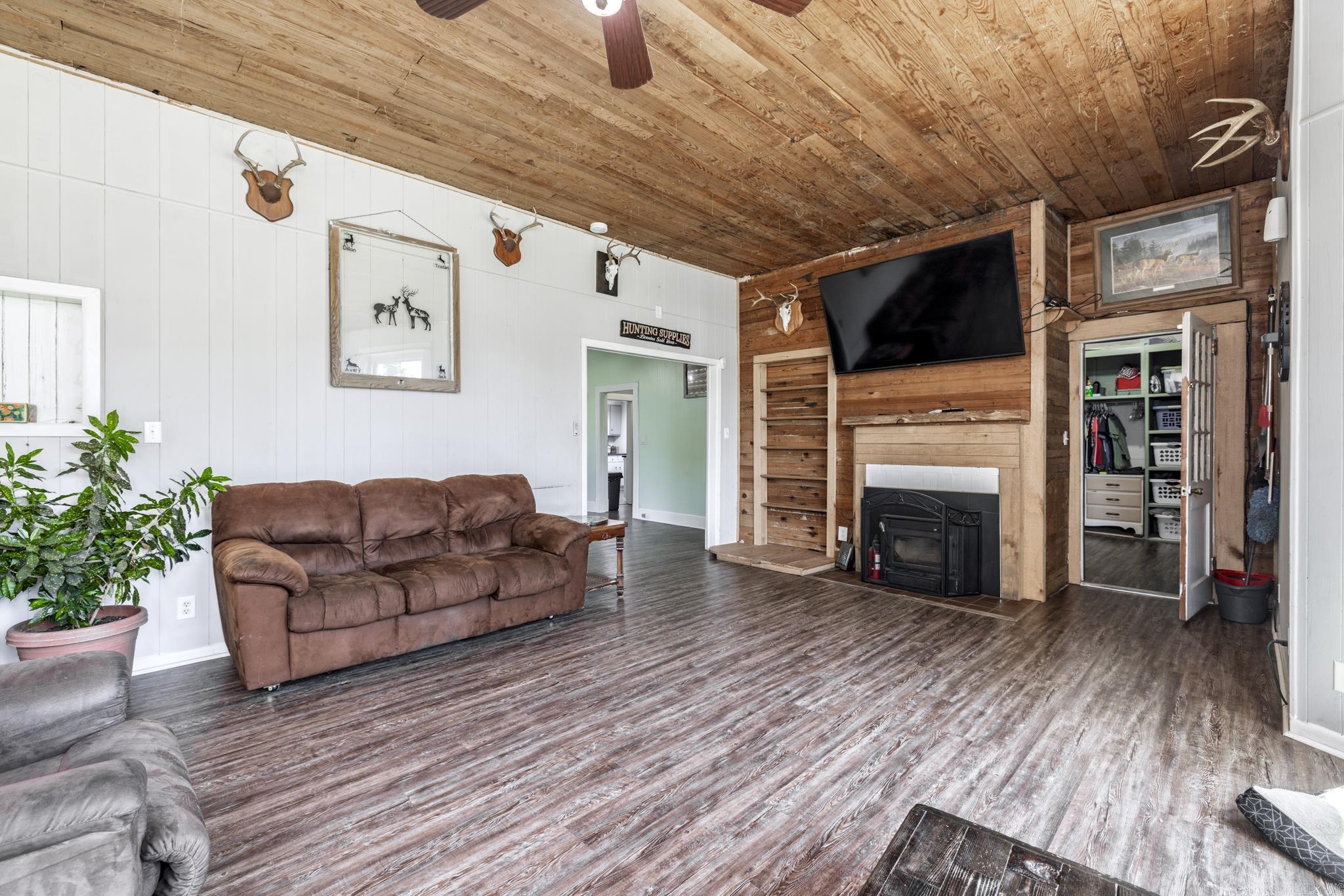 15954 Highway 9  Malvern, AR