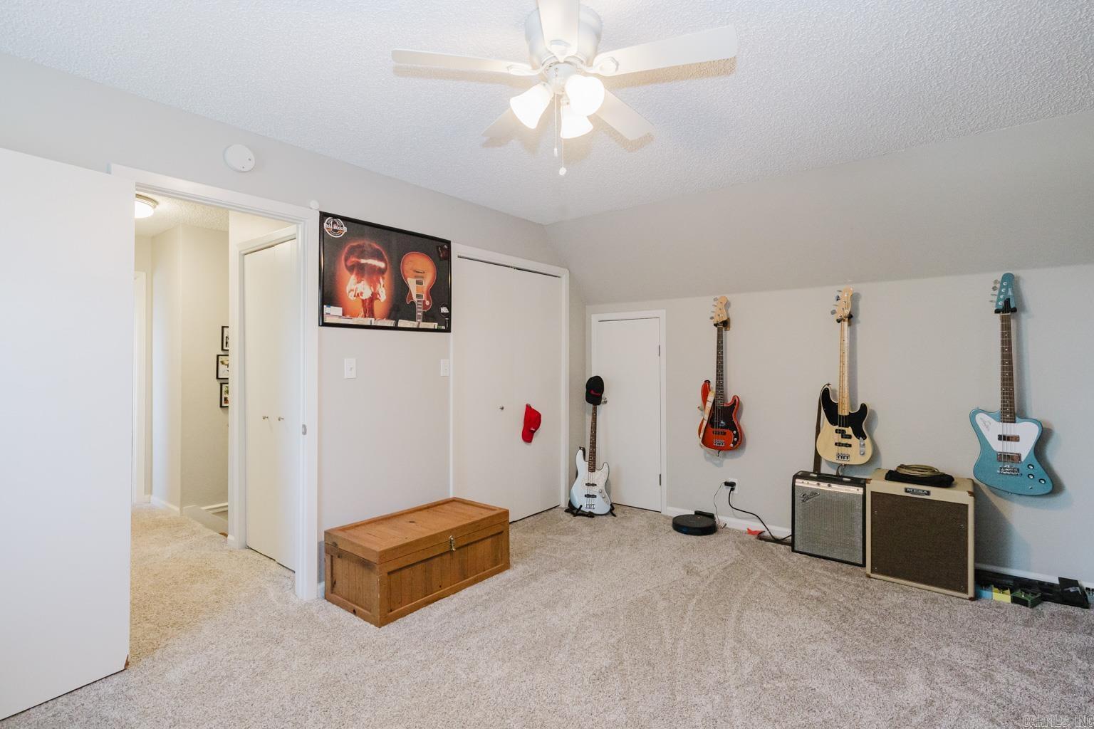 1 Azalea Cir  Benton, AR