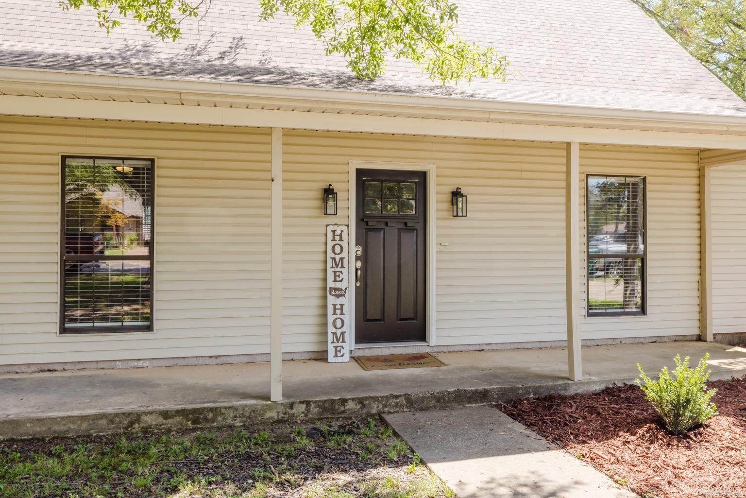1 Azalea Cir  Benton, AR