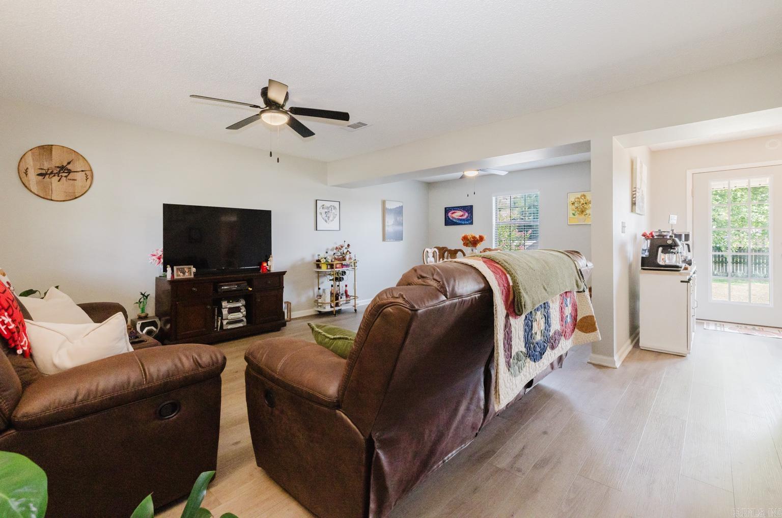 1 Azalea Cir  Benton, AR