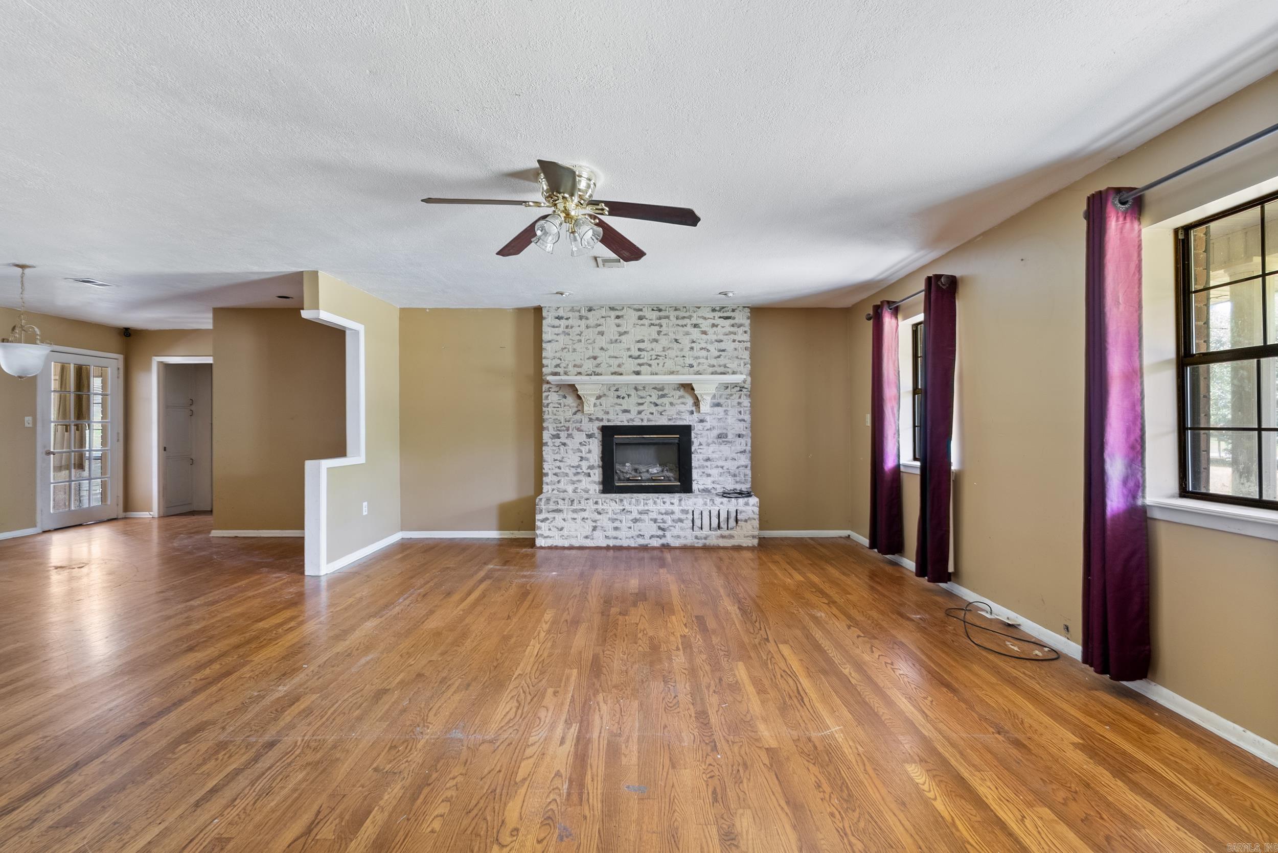 21 Center  Ward, AR