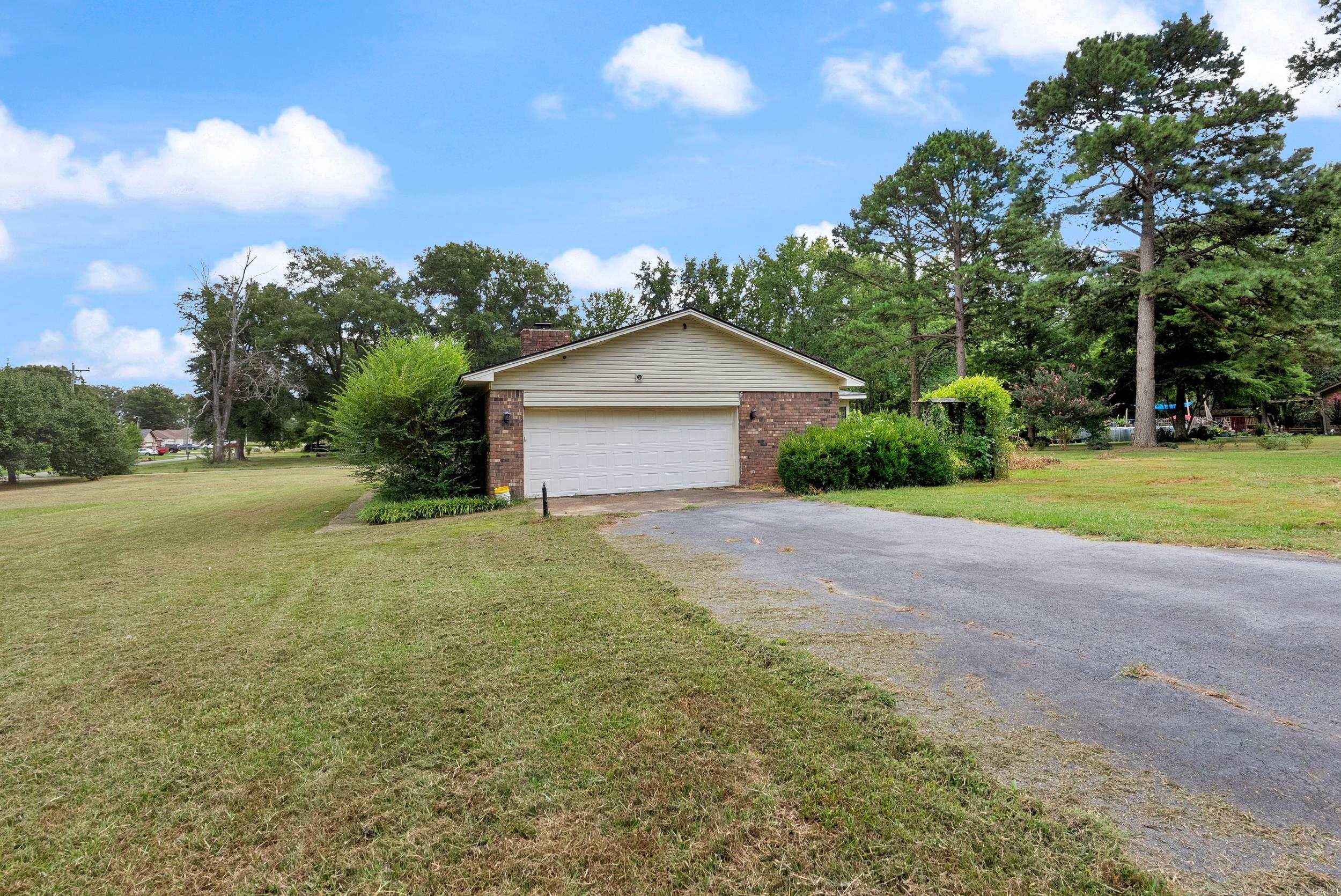 21 Center  Ward, AR