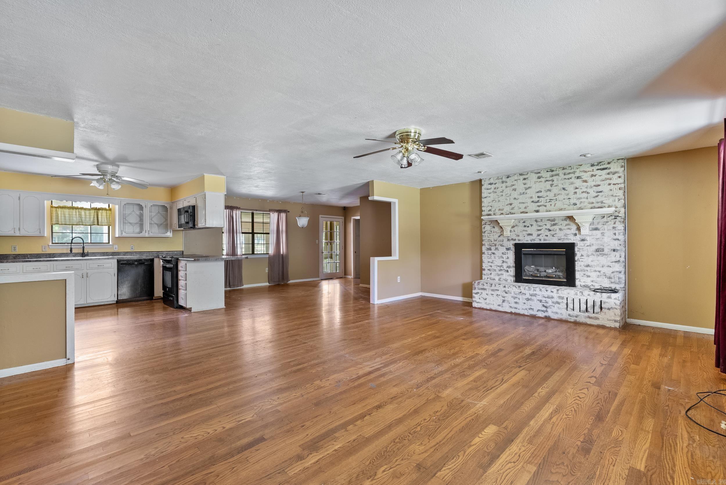 21 Center  Ward, AR