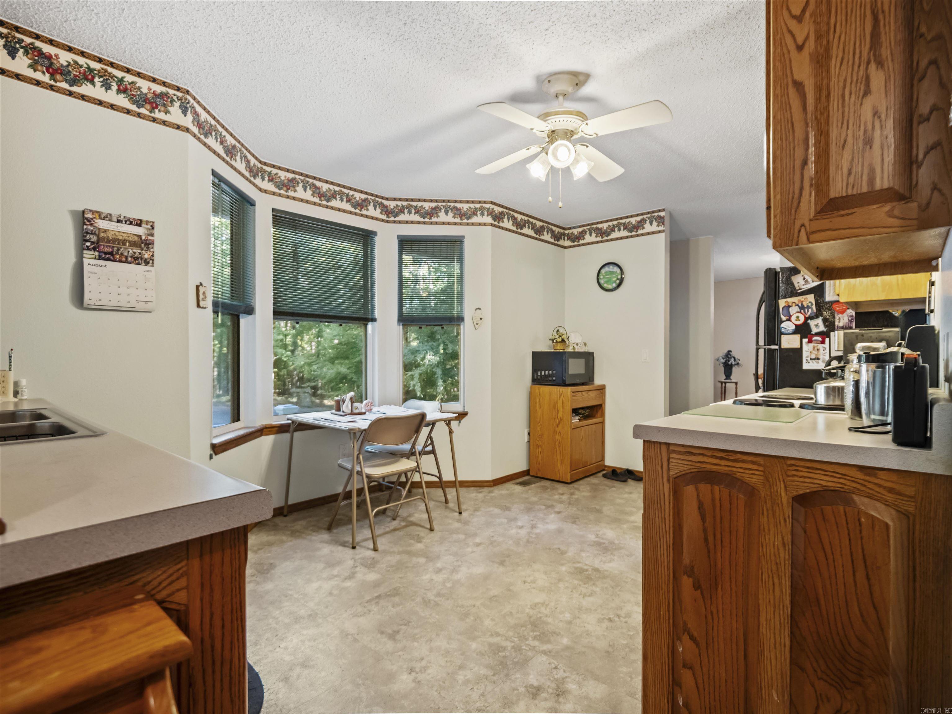 6 Lugar  Hot Springs Village, AR
