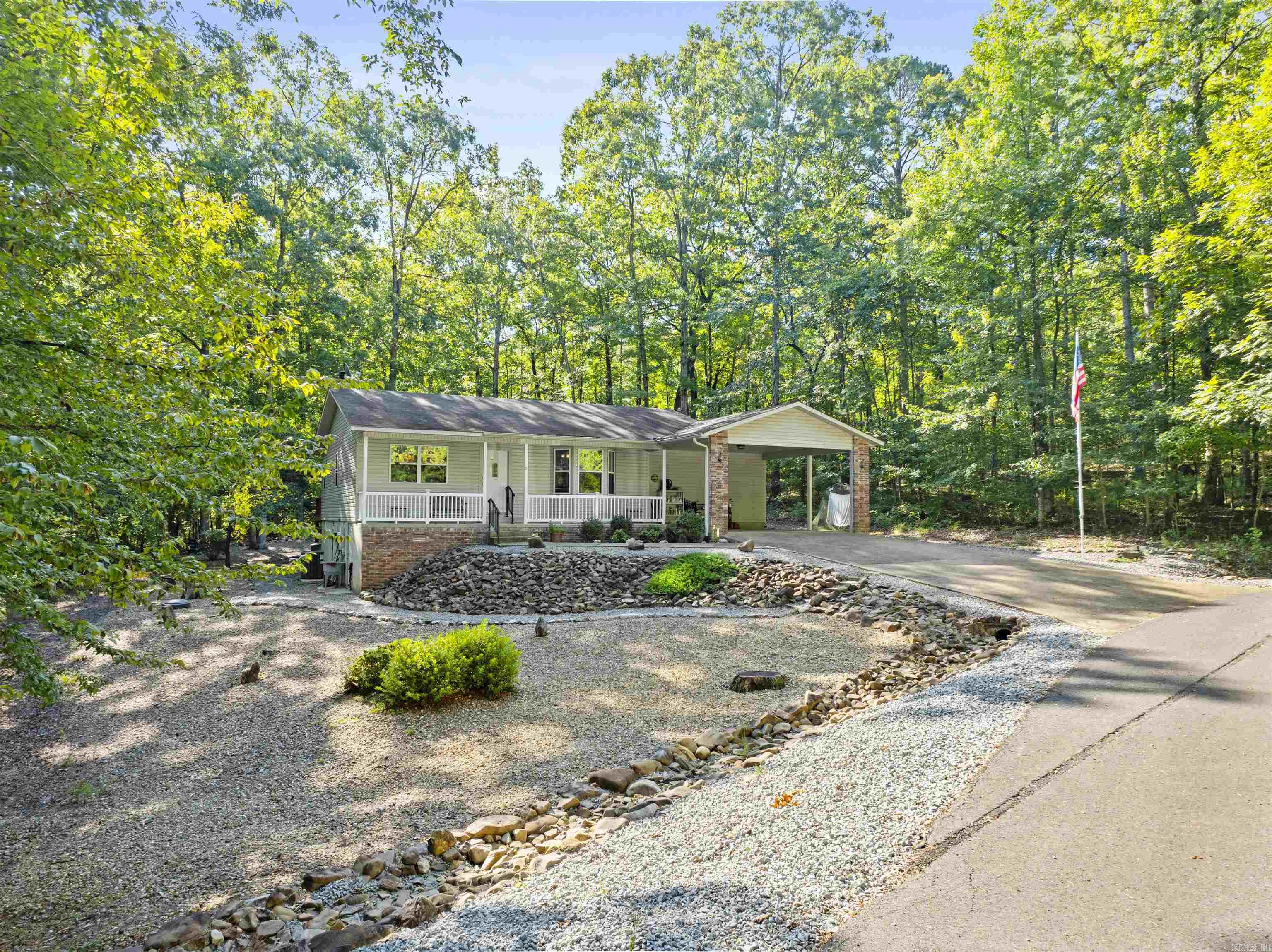6 Lugar  Hot Springs Village, AR