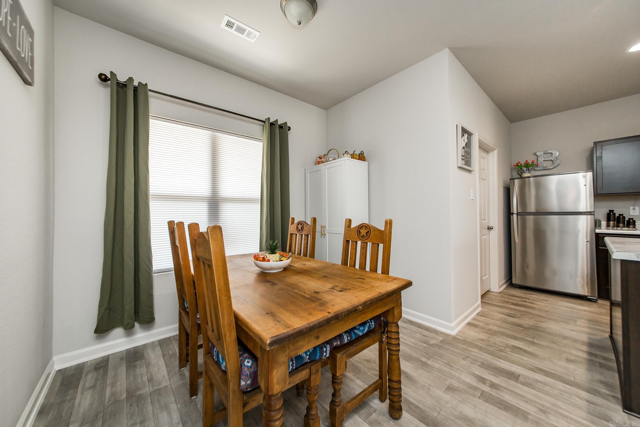 38 Saunder  Ward, AR