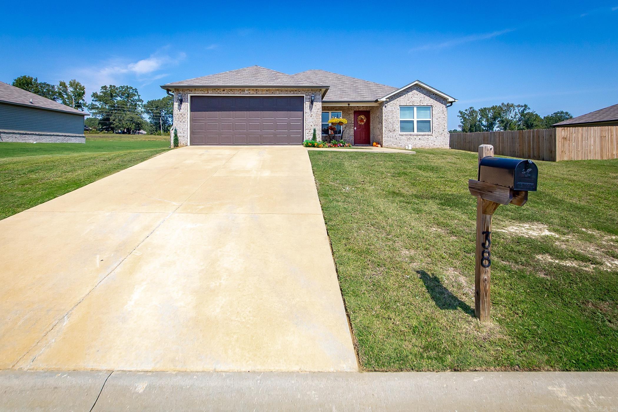 38 Saunder  Ward, AR