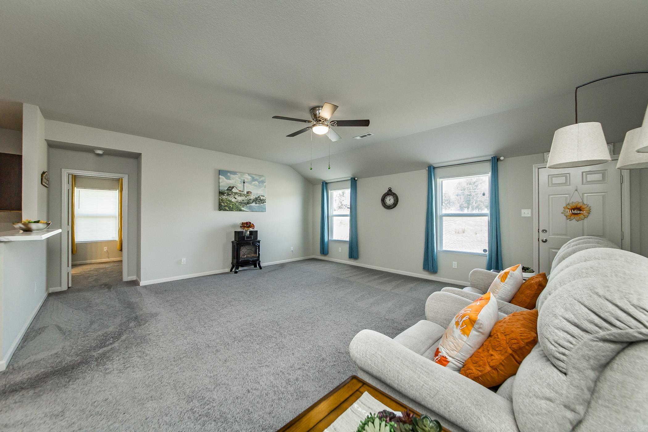 38 Saunder  Ward, AR