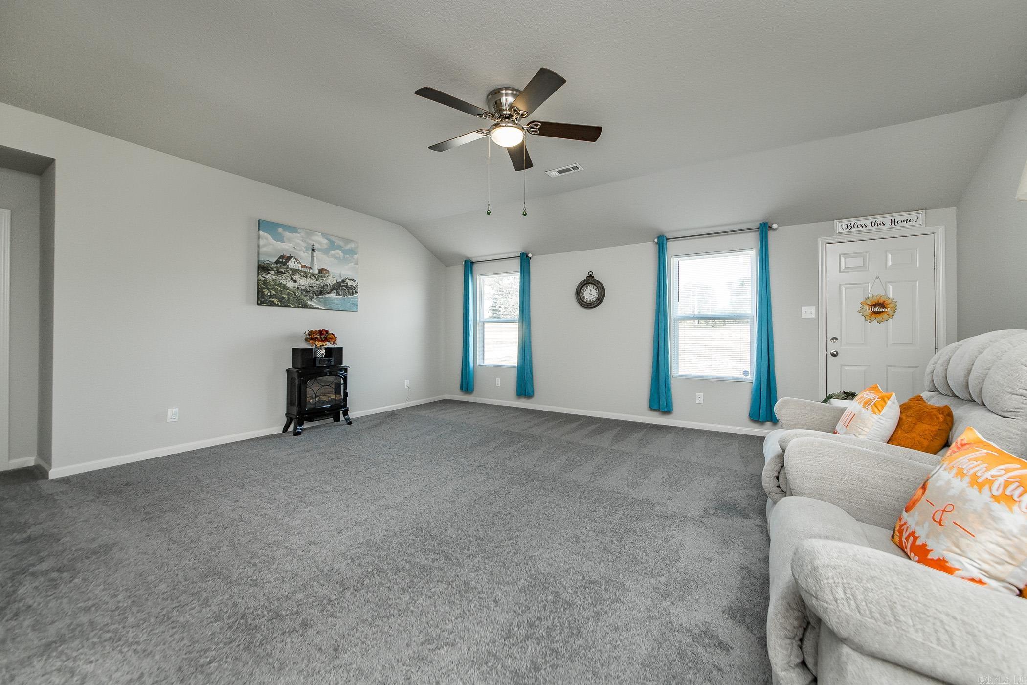 38 Saunder  Ward, AR