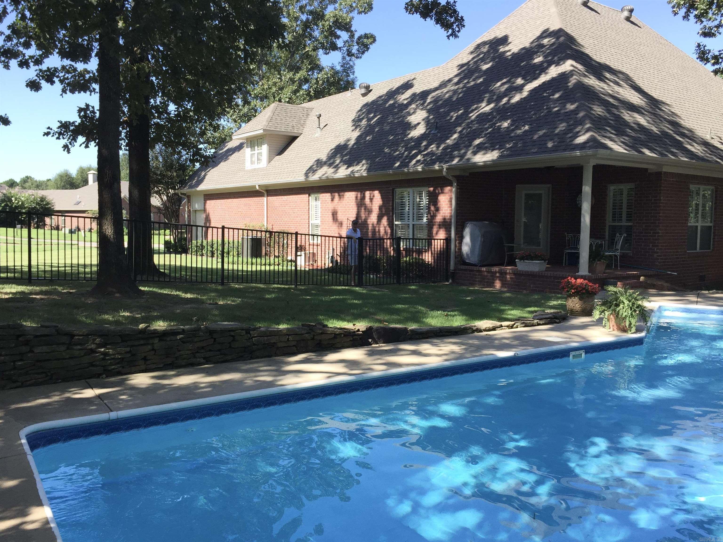 126 Black Oak Place  Searcy, AR