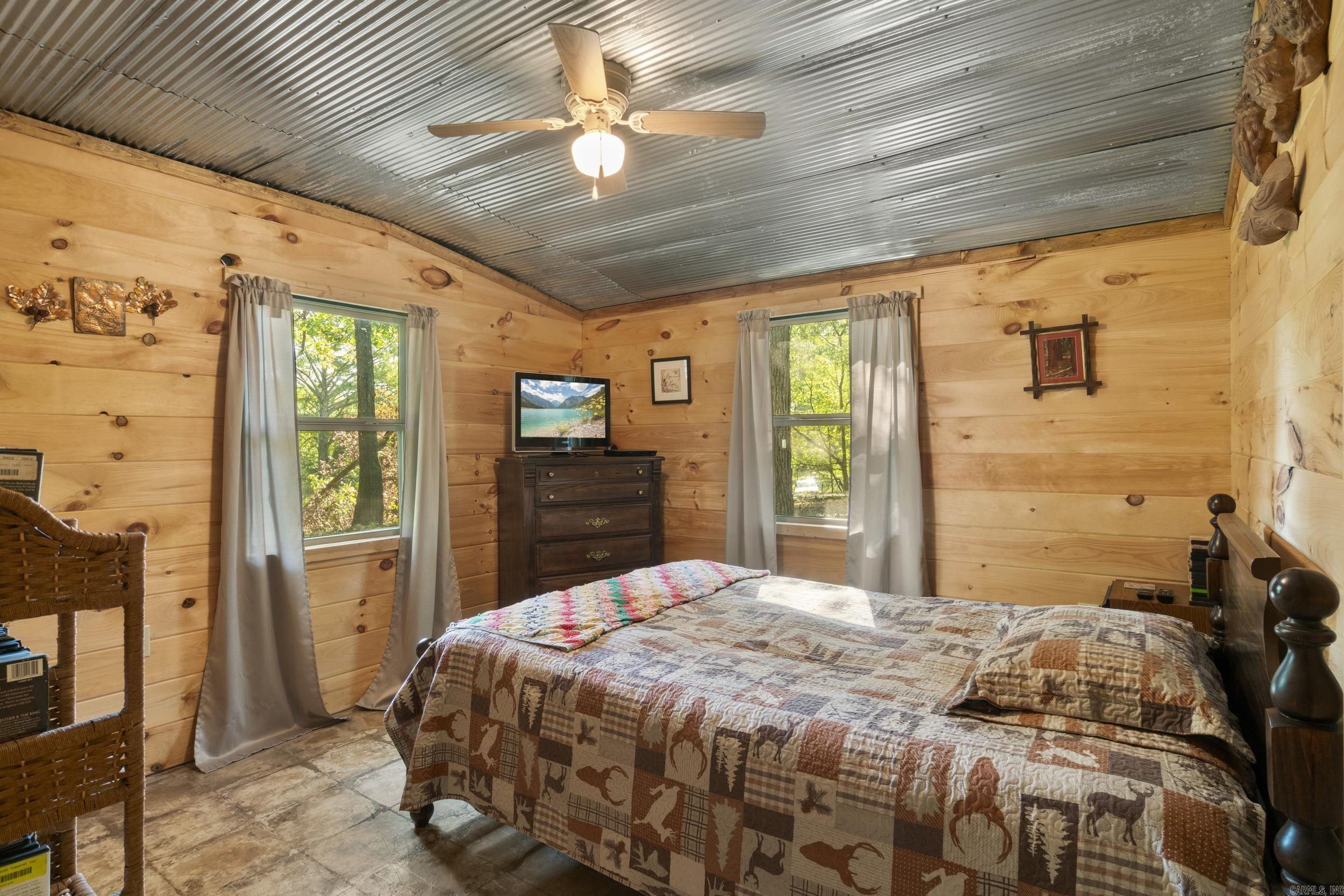104 Landing  West Point, AR