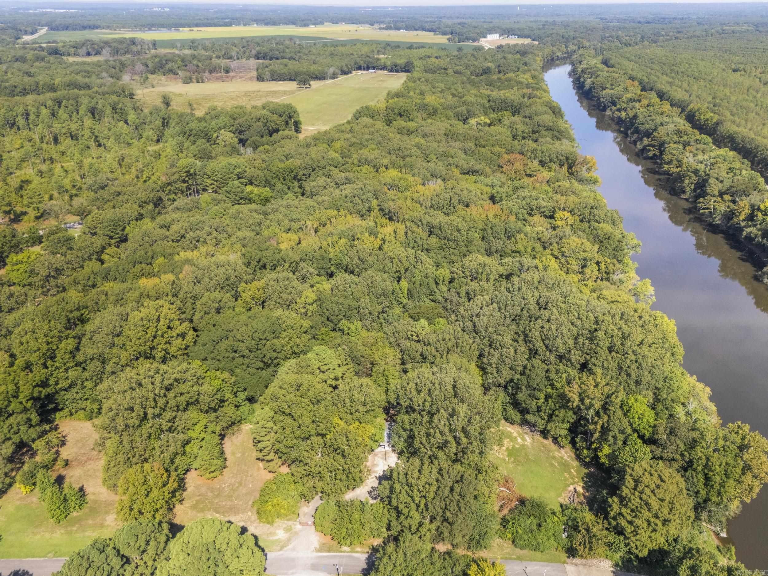 104 Landing  West Point, AR
