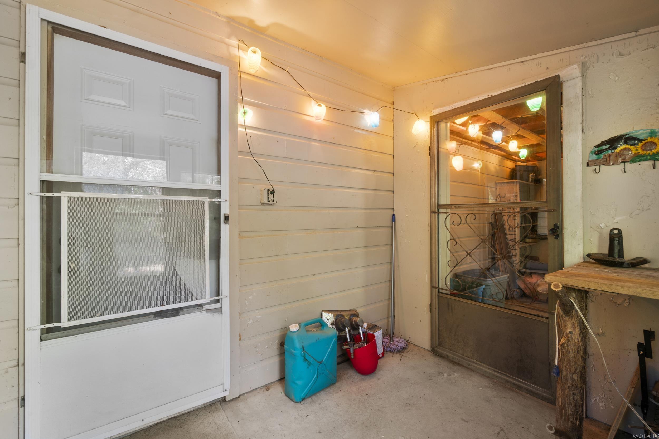 104 Landing  West Point, AR