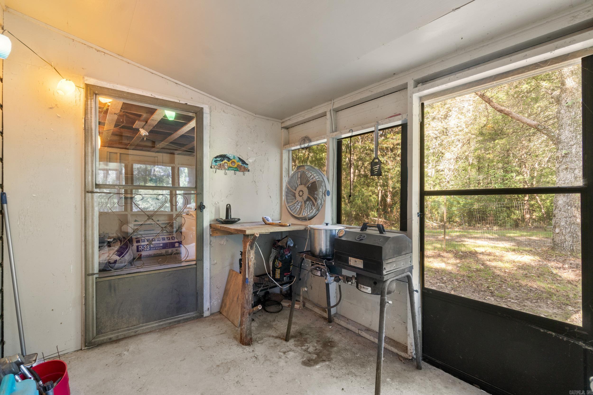 104 Landing  West Point, AR