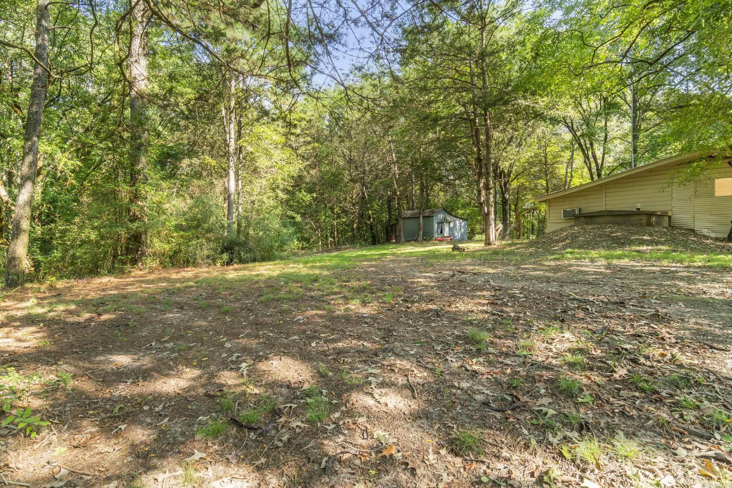 104 Landing  West Point, AR