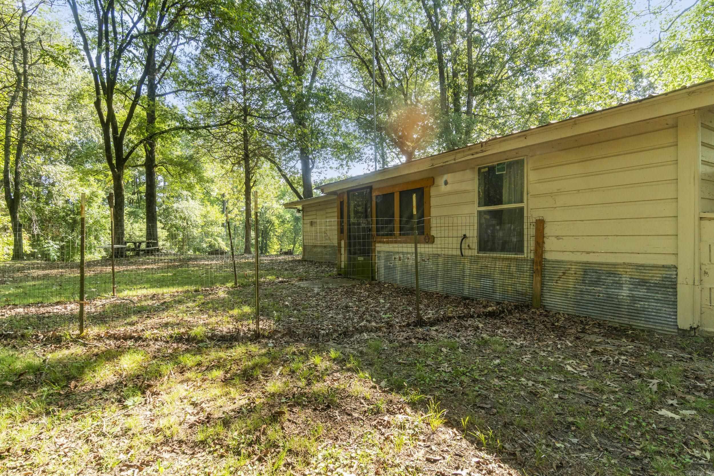 104 Landing  West Point, AR