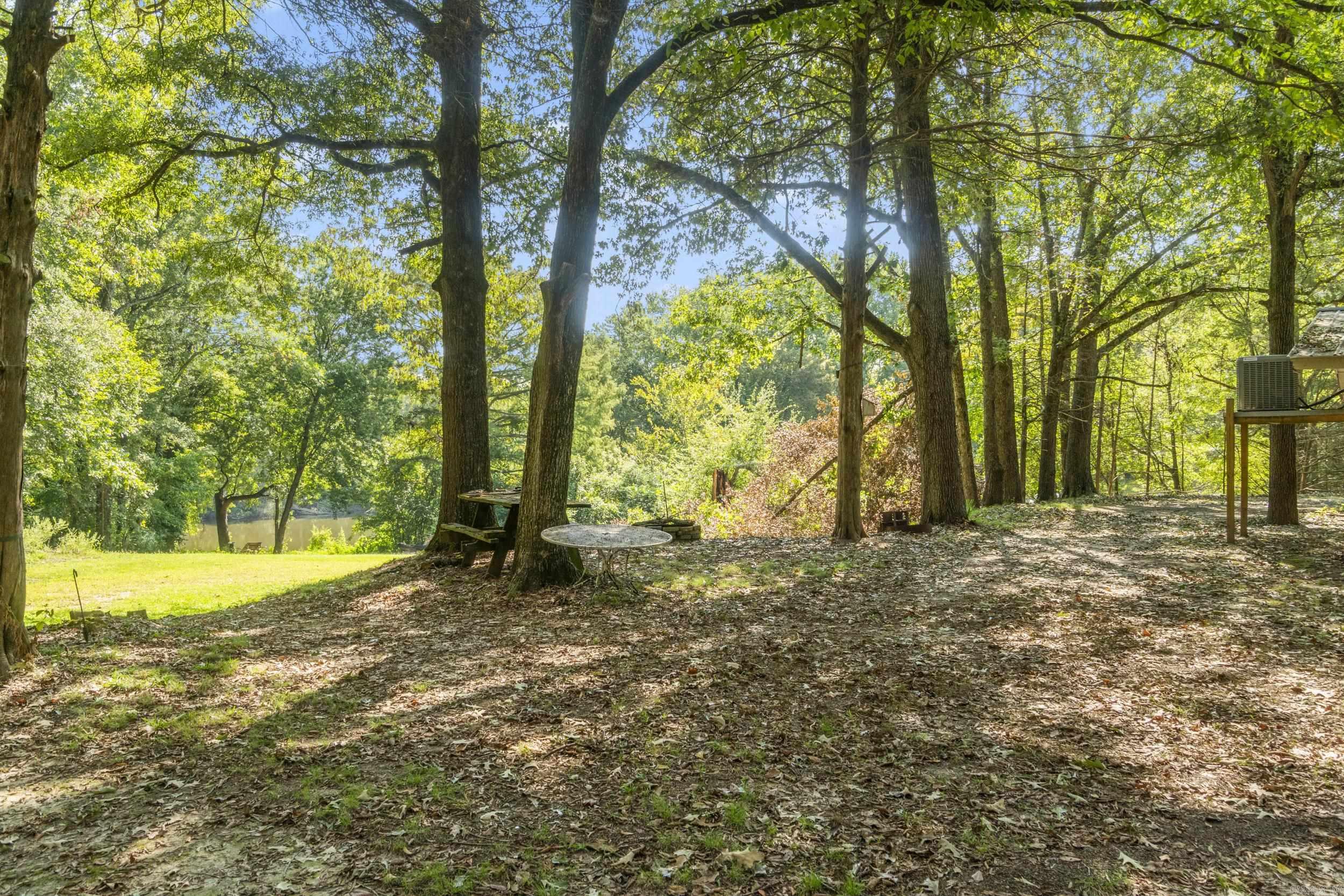 104 Landing  West Point, AR