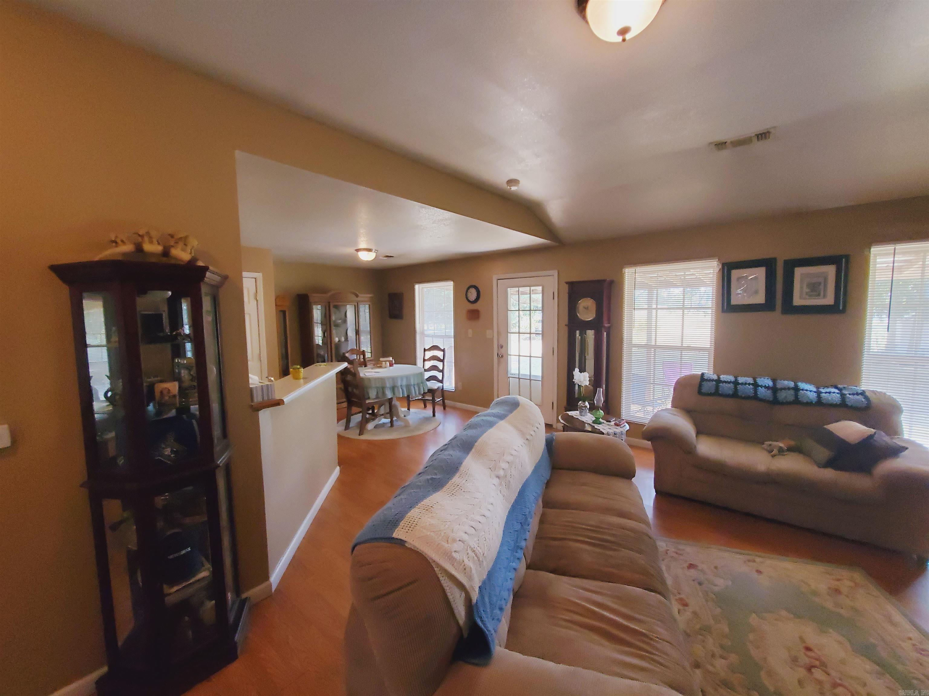 1021 S Stewart  Rector, AR