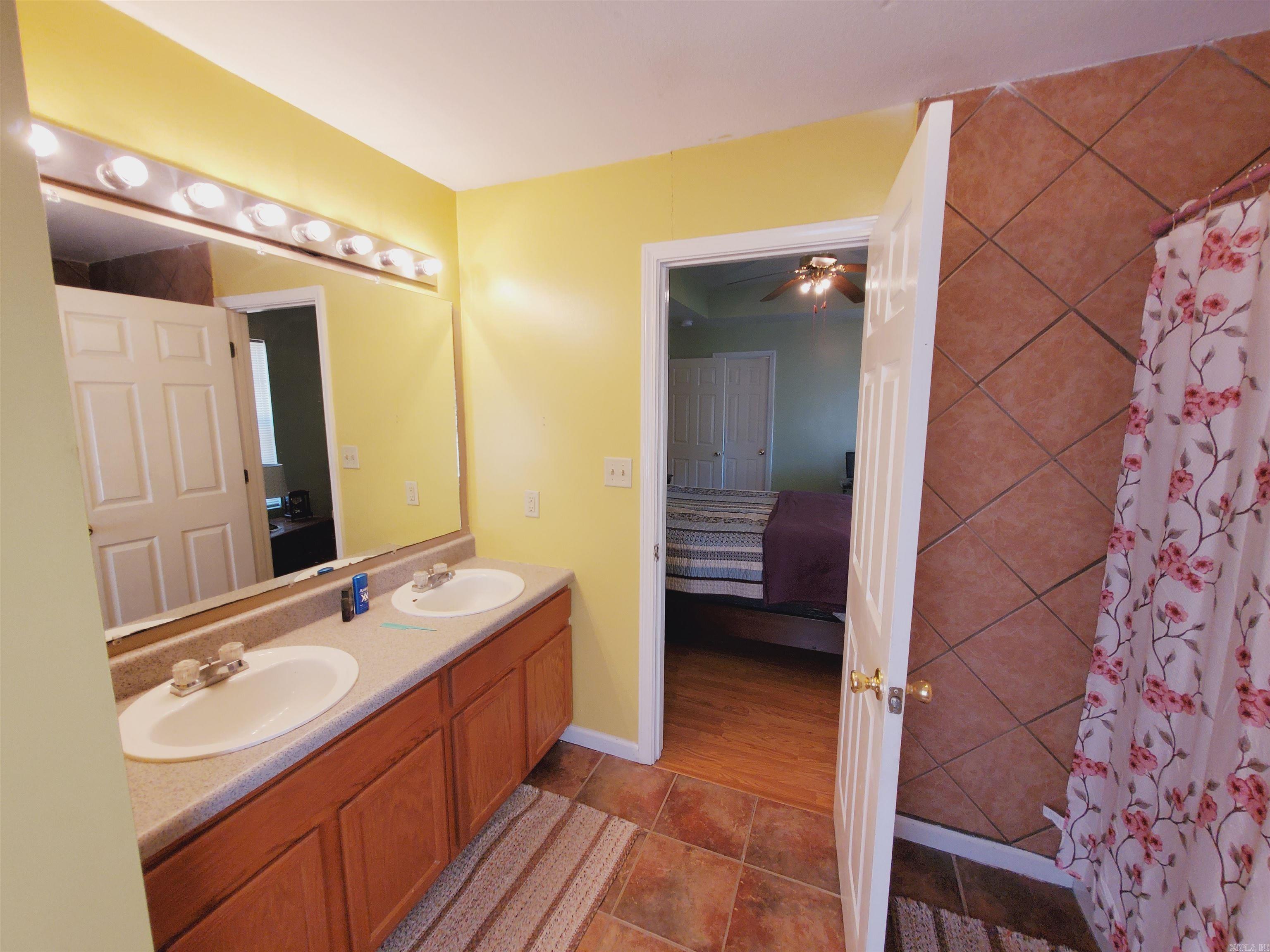 1021 S Stewart  Rector, AR