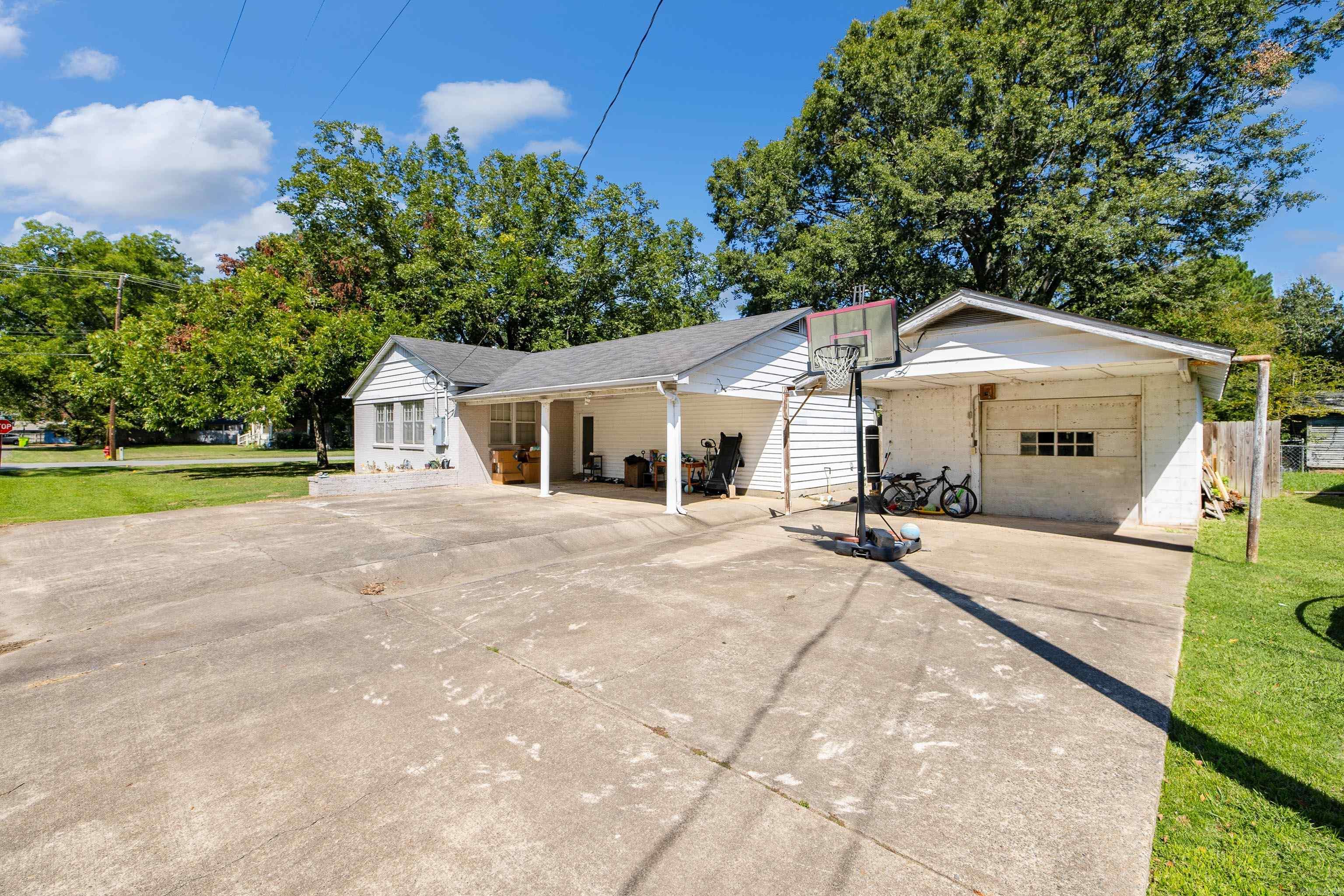 221 Adams  Lonoke, AR