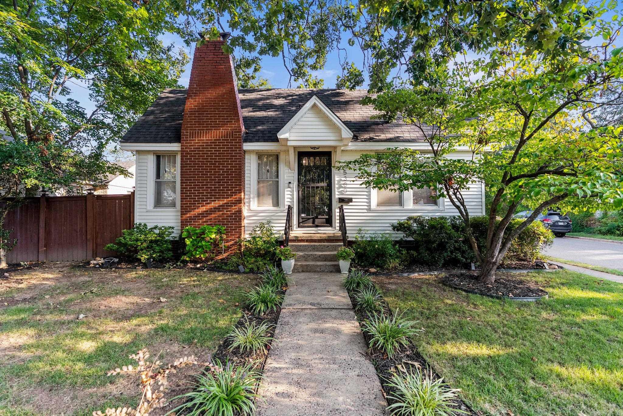 5300 C  Little Rock, AR