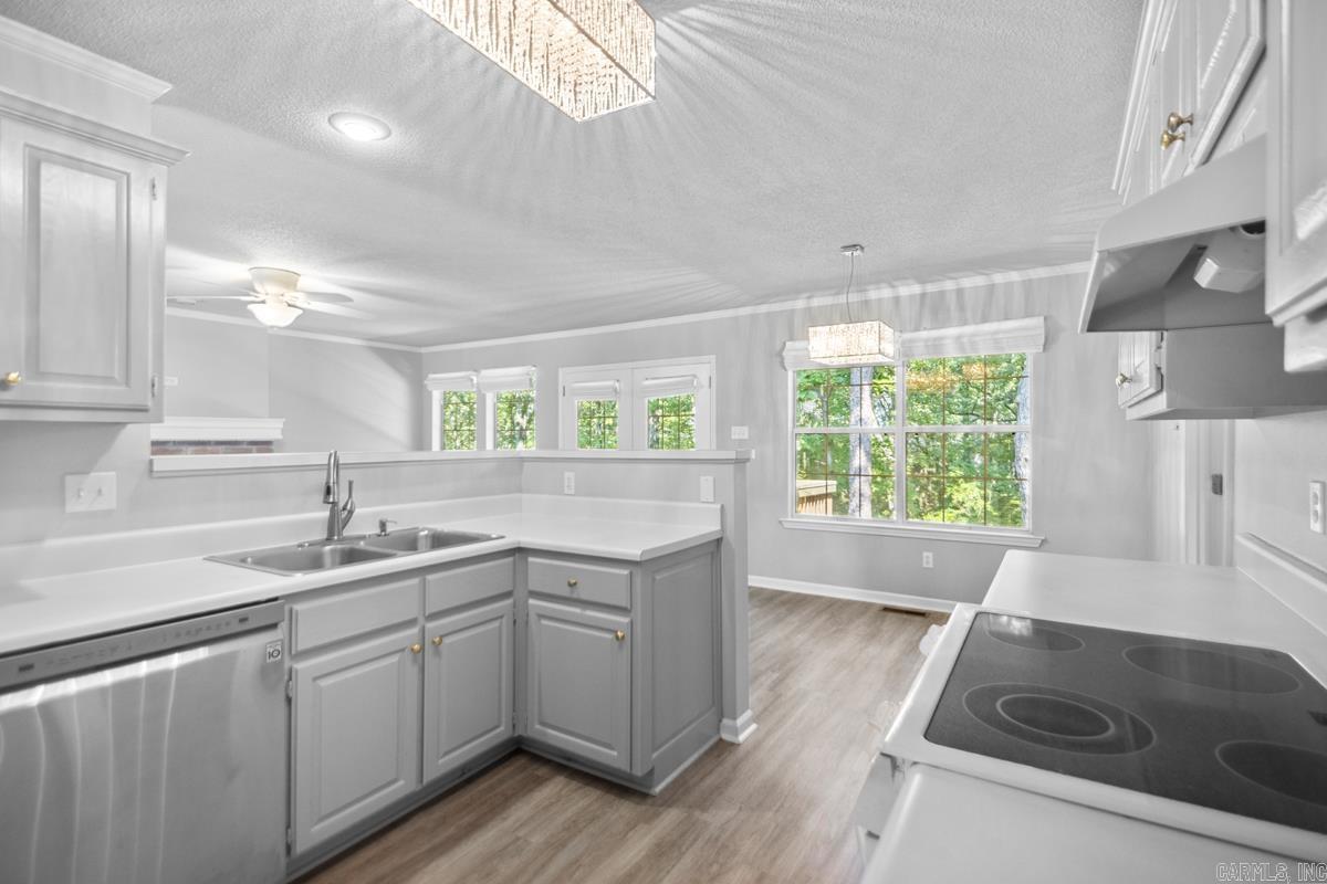 1213 River Oaks  Benton, AR