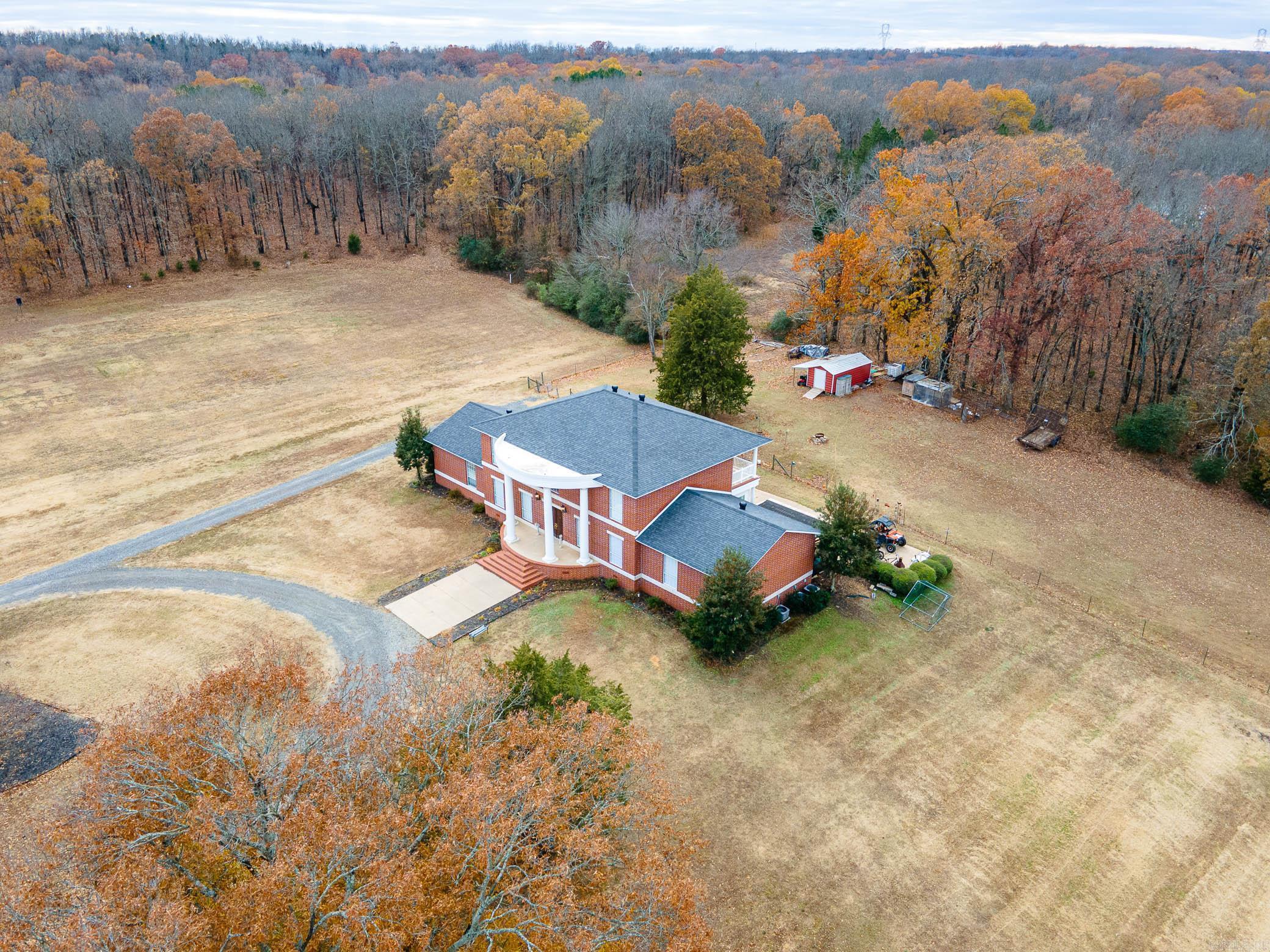 270 HICKORY HILLS DR.  Austin, AR